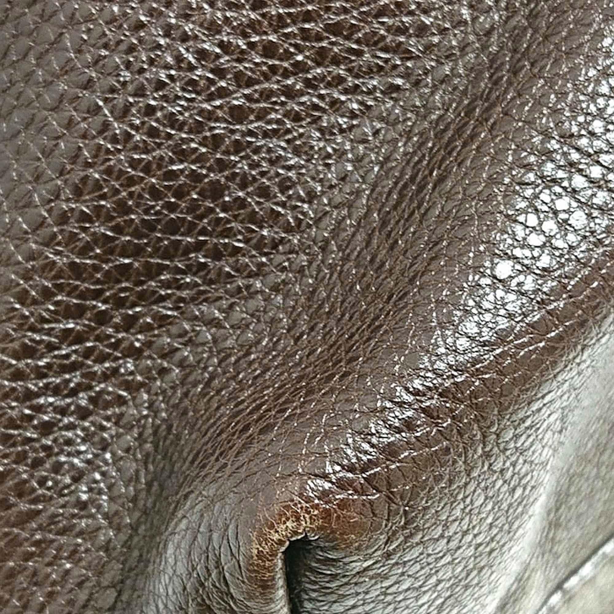 Prada Vitello Daino Tote Bag (SHG-31569)