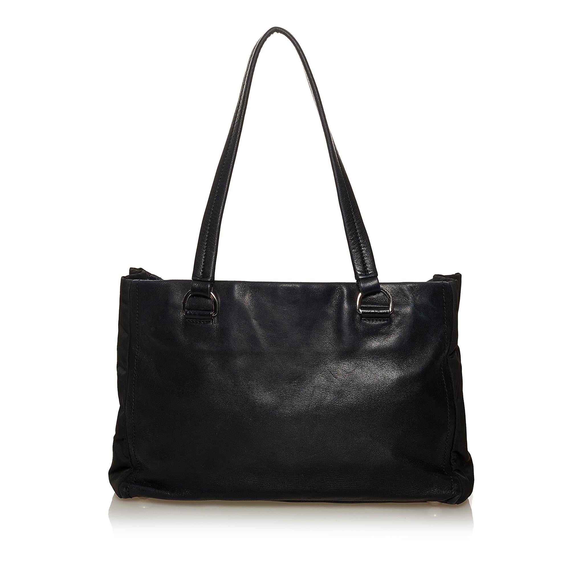 Prada Vitello Daino Tote Bag (SHG-28401)