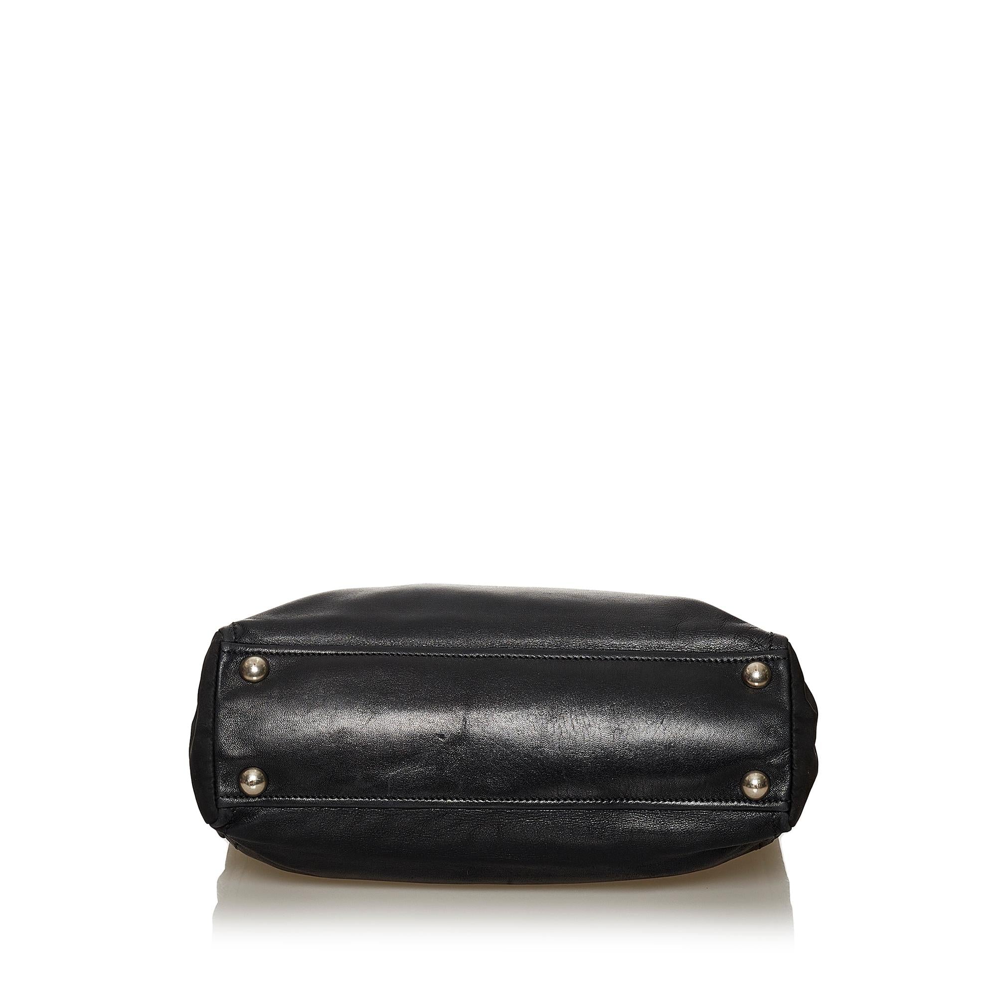 Prada Vitello Daino Tote Bag (SHG-28401)