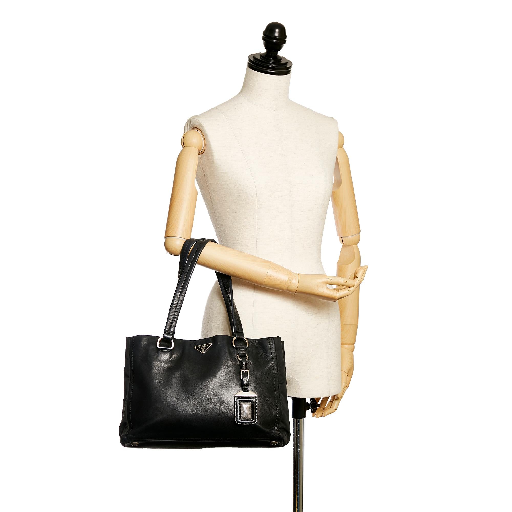 Prada Vitello Daino Tote Bag (SHG-28401)