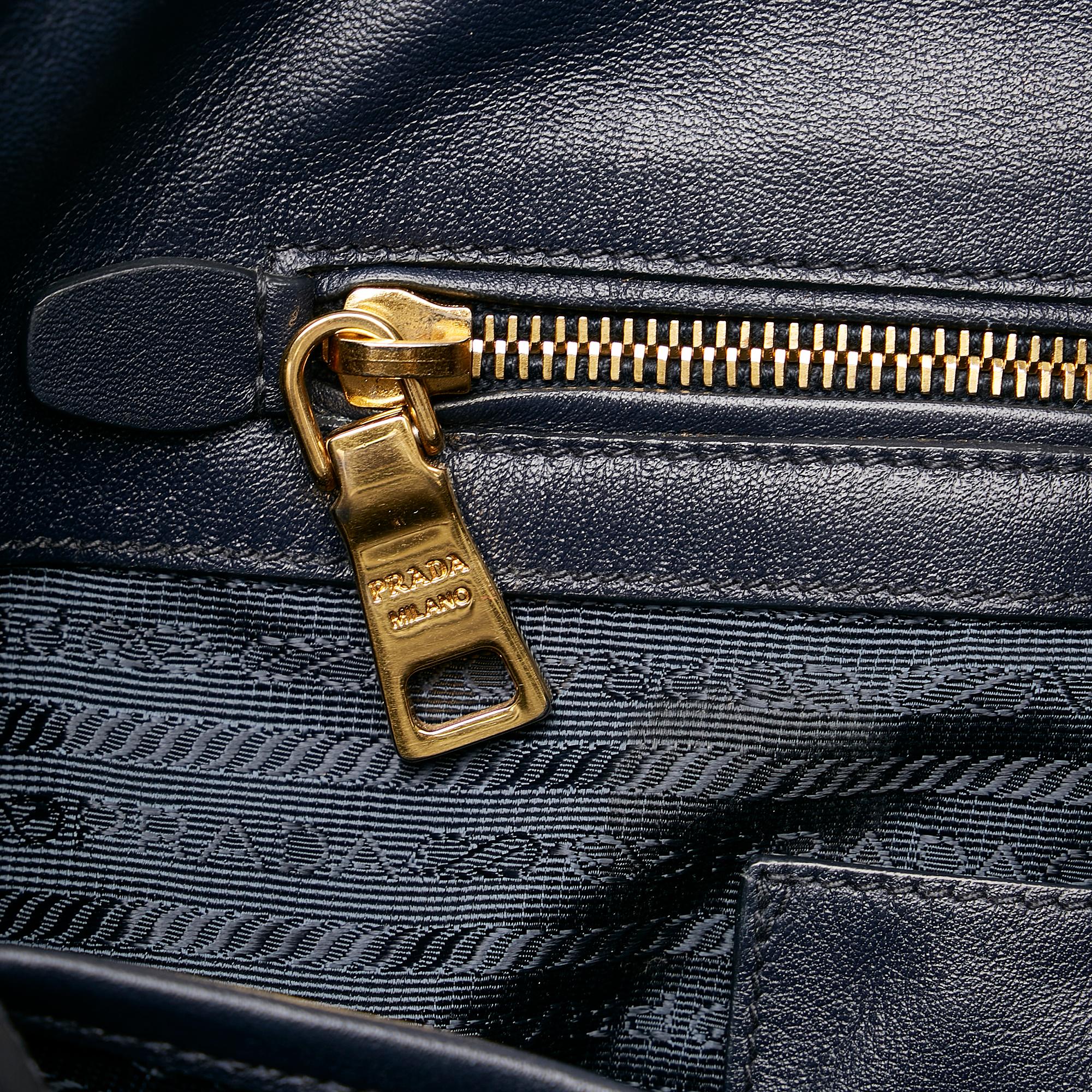 Prada Vitello Daino Tote Bag (SHG-29181)