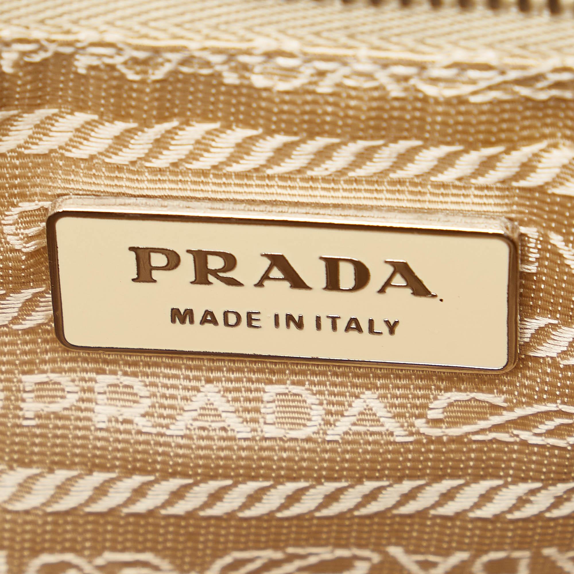 Prada Vitello Drive Leather Handbag (SHG-20978)