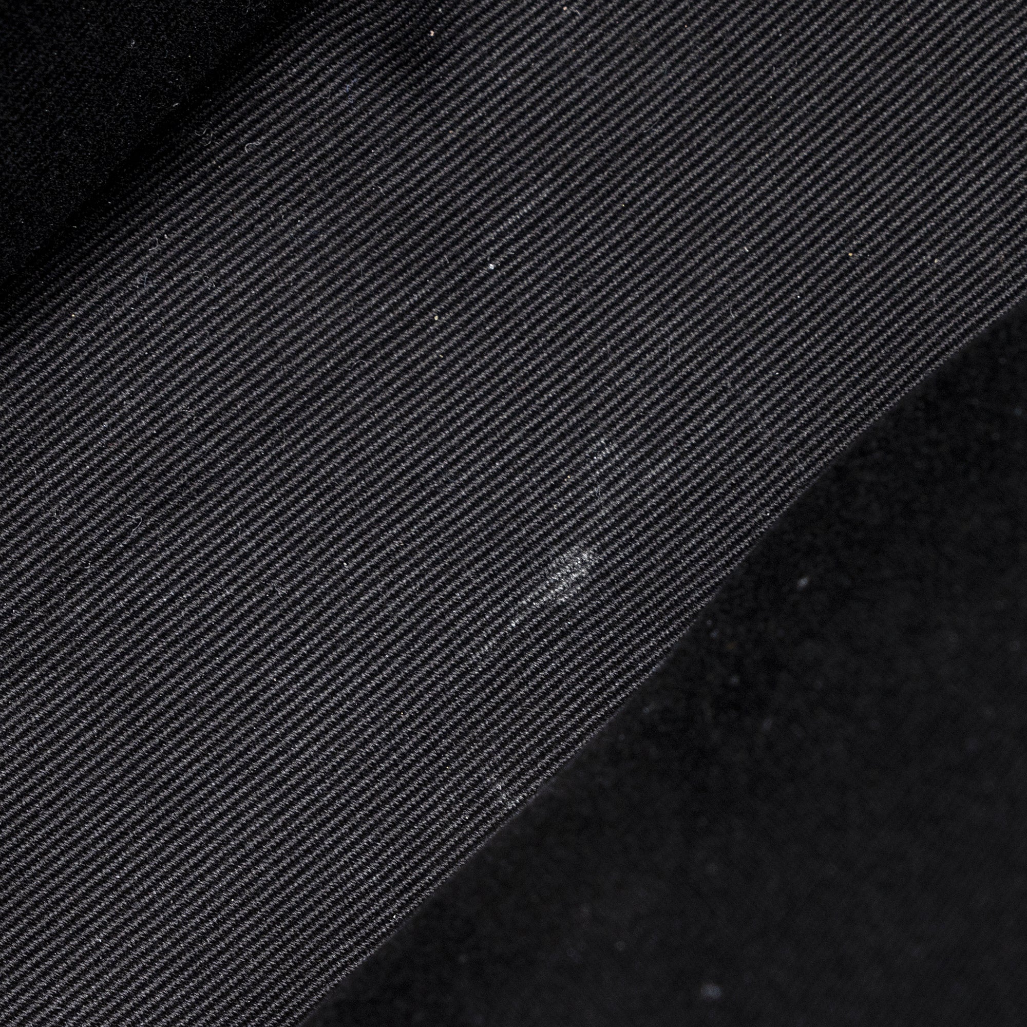 Saint Laurent Calfskin Matelasse Monogram LouLou Chain Large Shoulder Bag (SHF-22169)