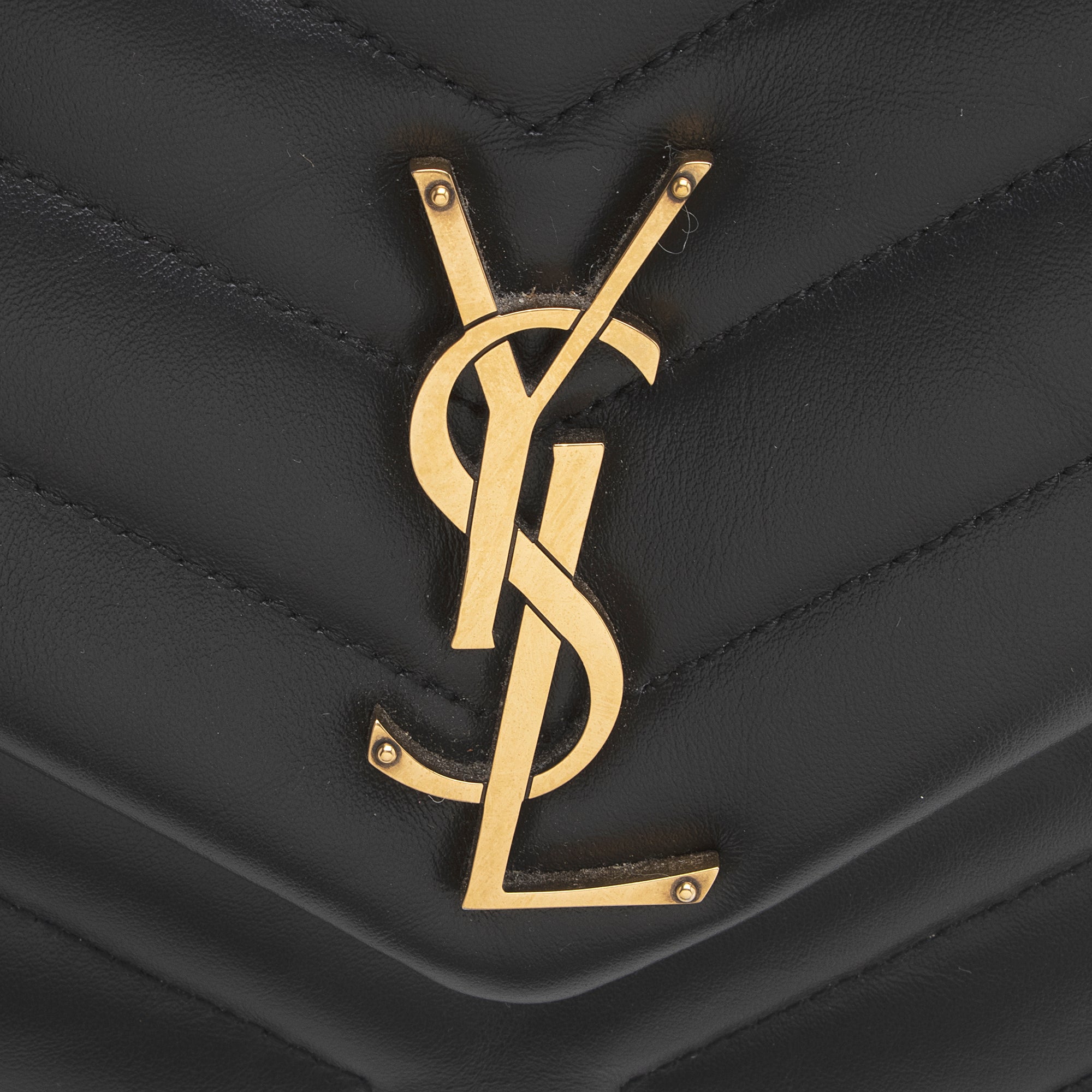 Saint Laurent Calfskin Matelasse Monogram LouLou Chain Large Shoulder Bag (SHF-22169)