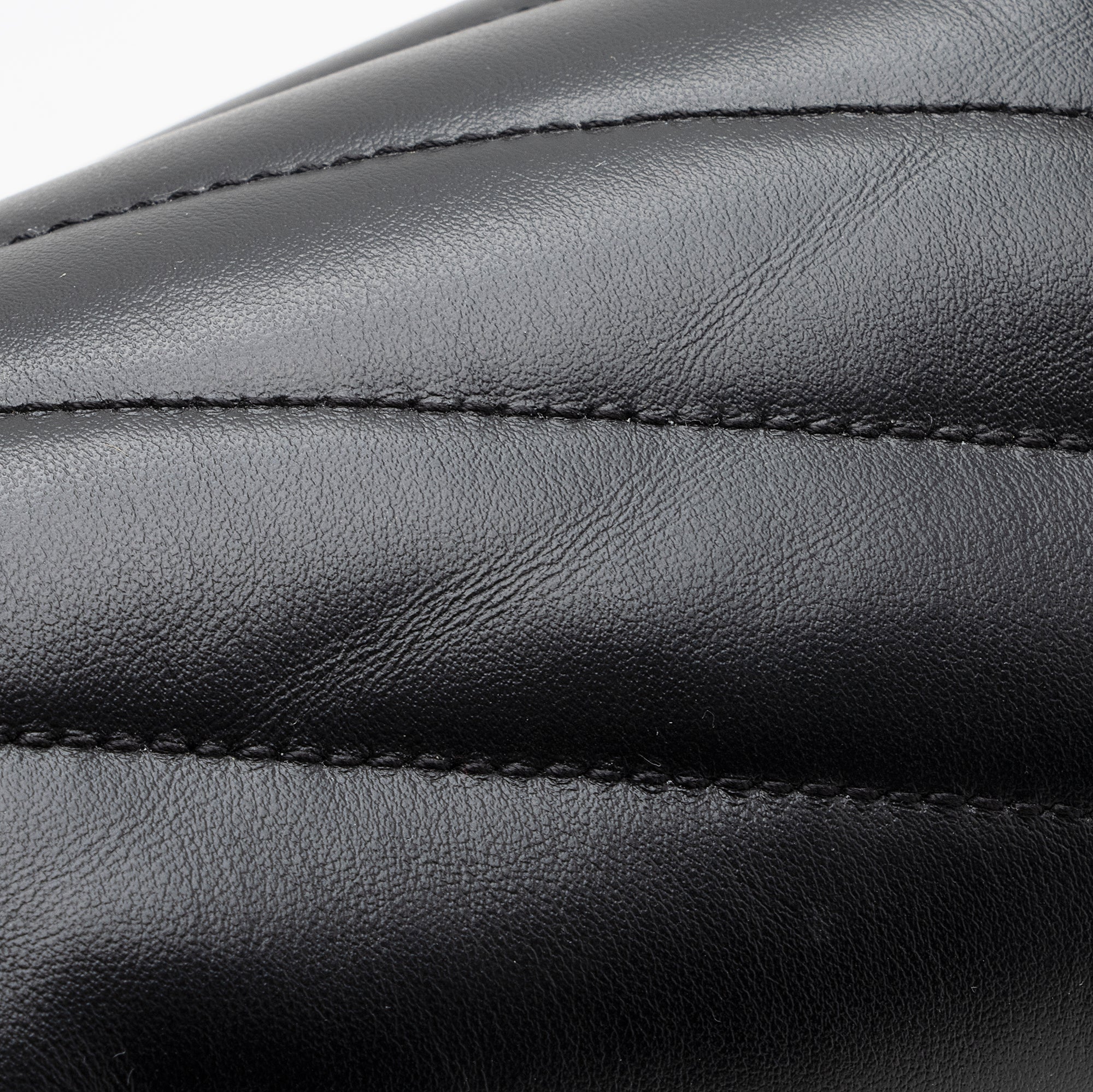 Saint Laurent Calfskin Matelasse Monogram LouLou Chain Large Shoulder Bag (SHF-22169)