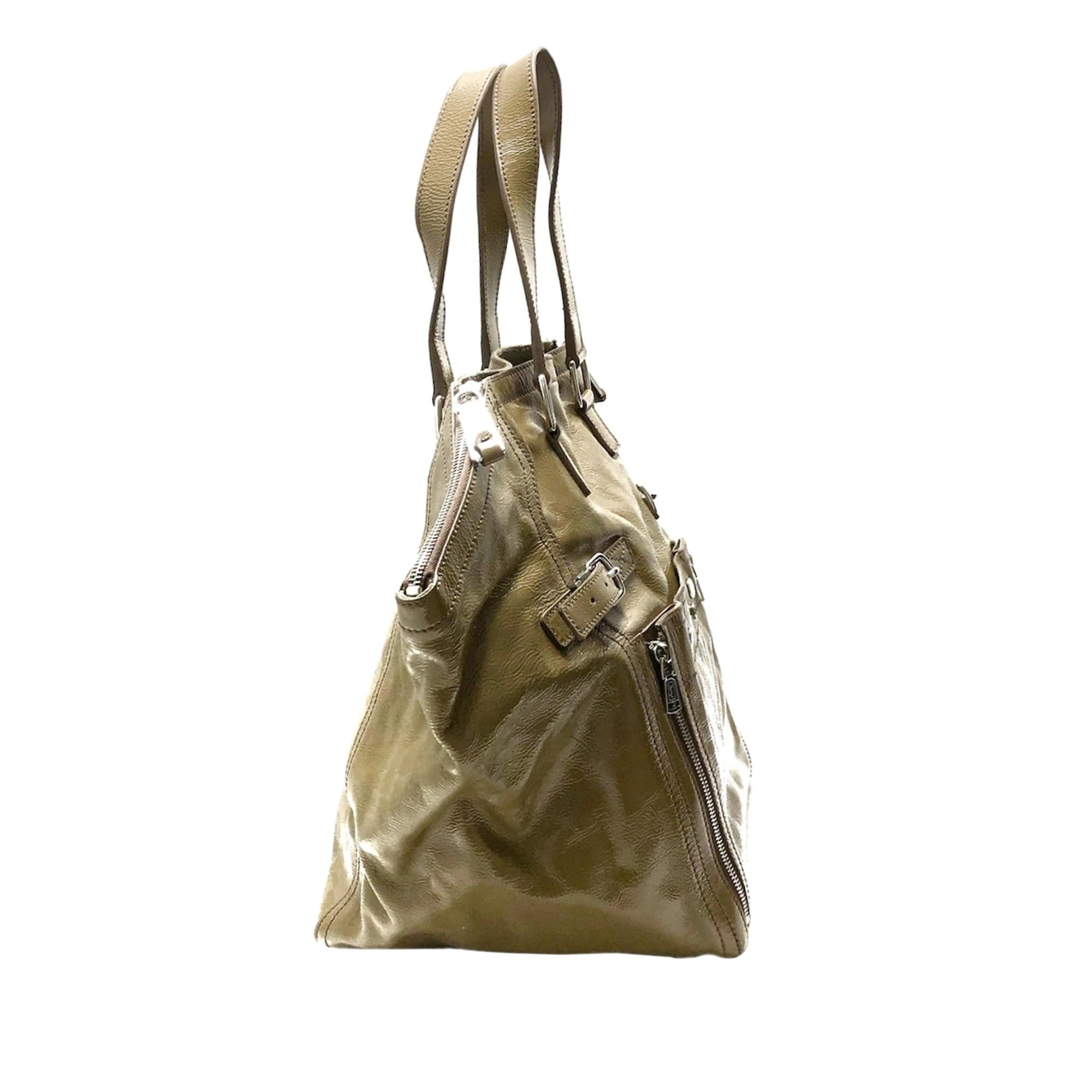 Saint Laurent Downtown Patent Leather Handbag (SHG-31595)