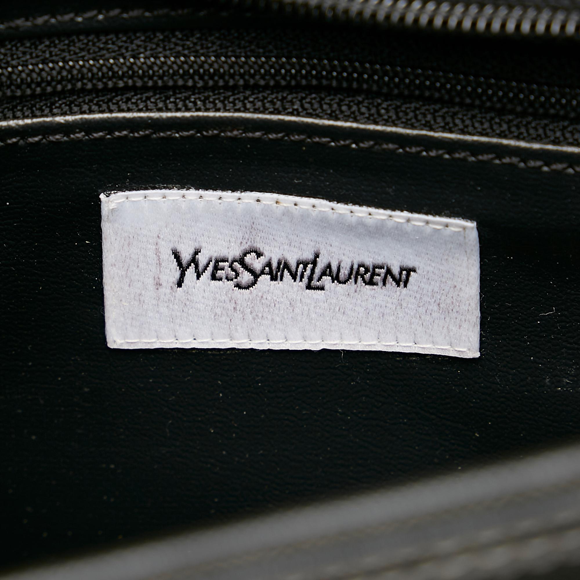 Saint Laurent Leather Clutch Bag (SHG-25613)