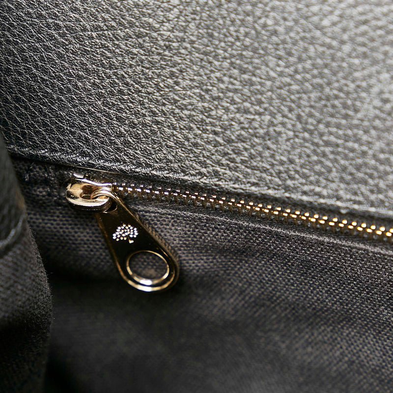 Saint Laurent Leather Drawstring Bucket Bag (SHG-22917)