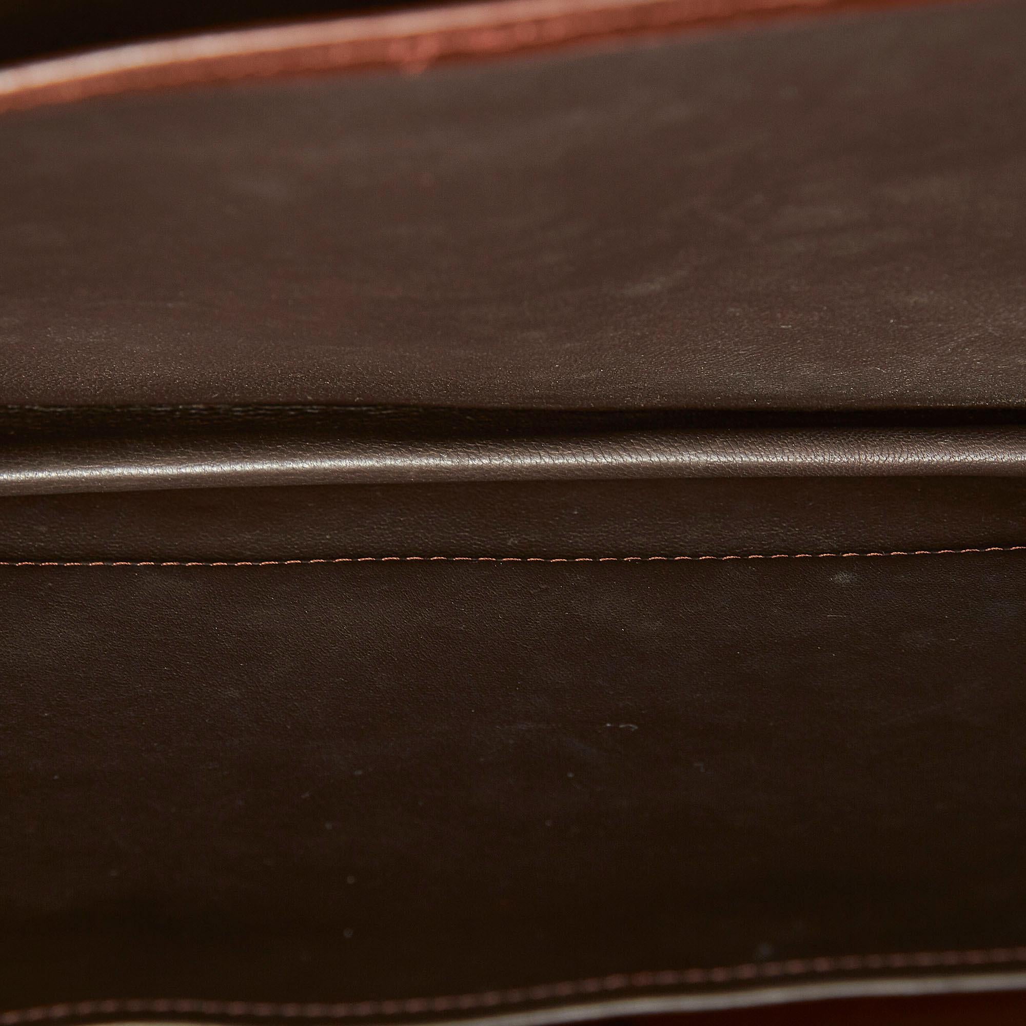 Saint Laurent Leather Shoulder Bag (SHG-19791)