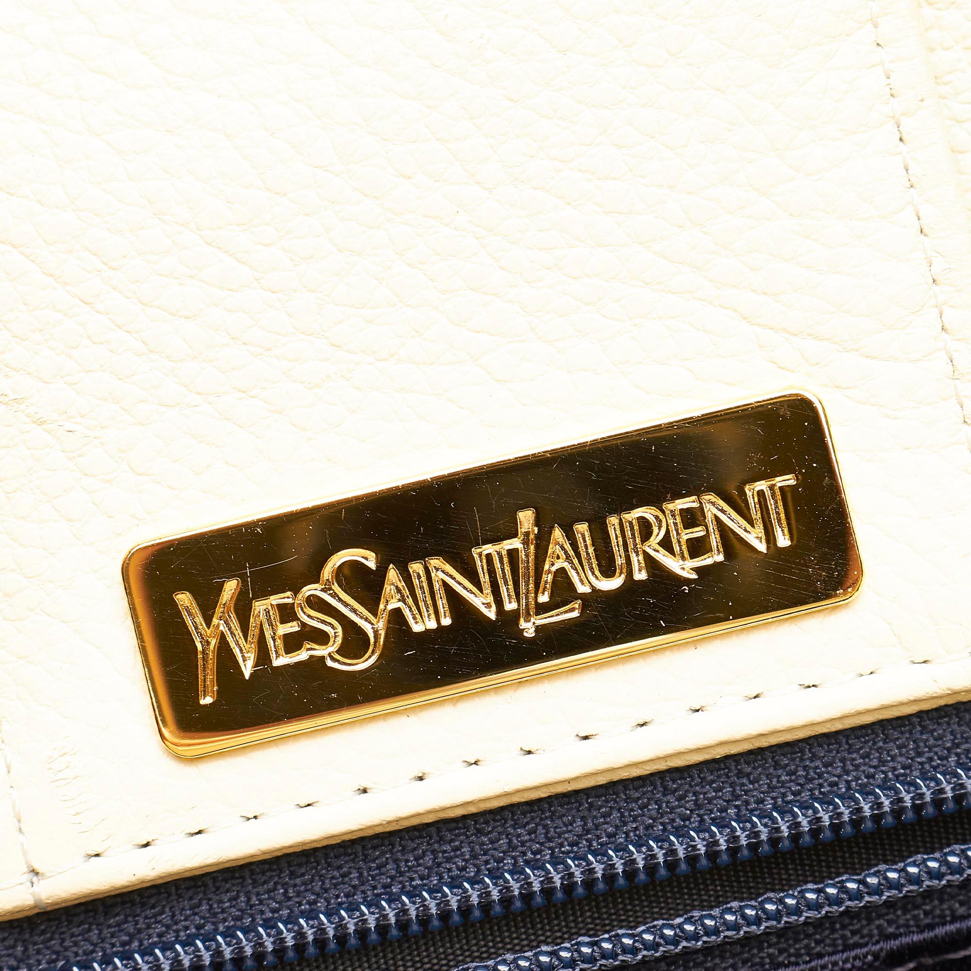 Saint Laurent Leather Shoulder Bag (SHG-32506)