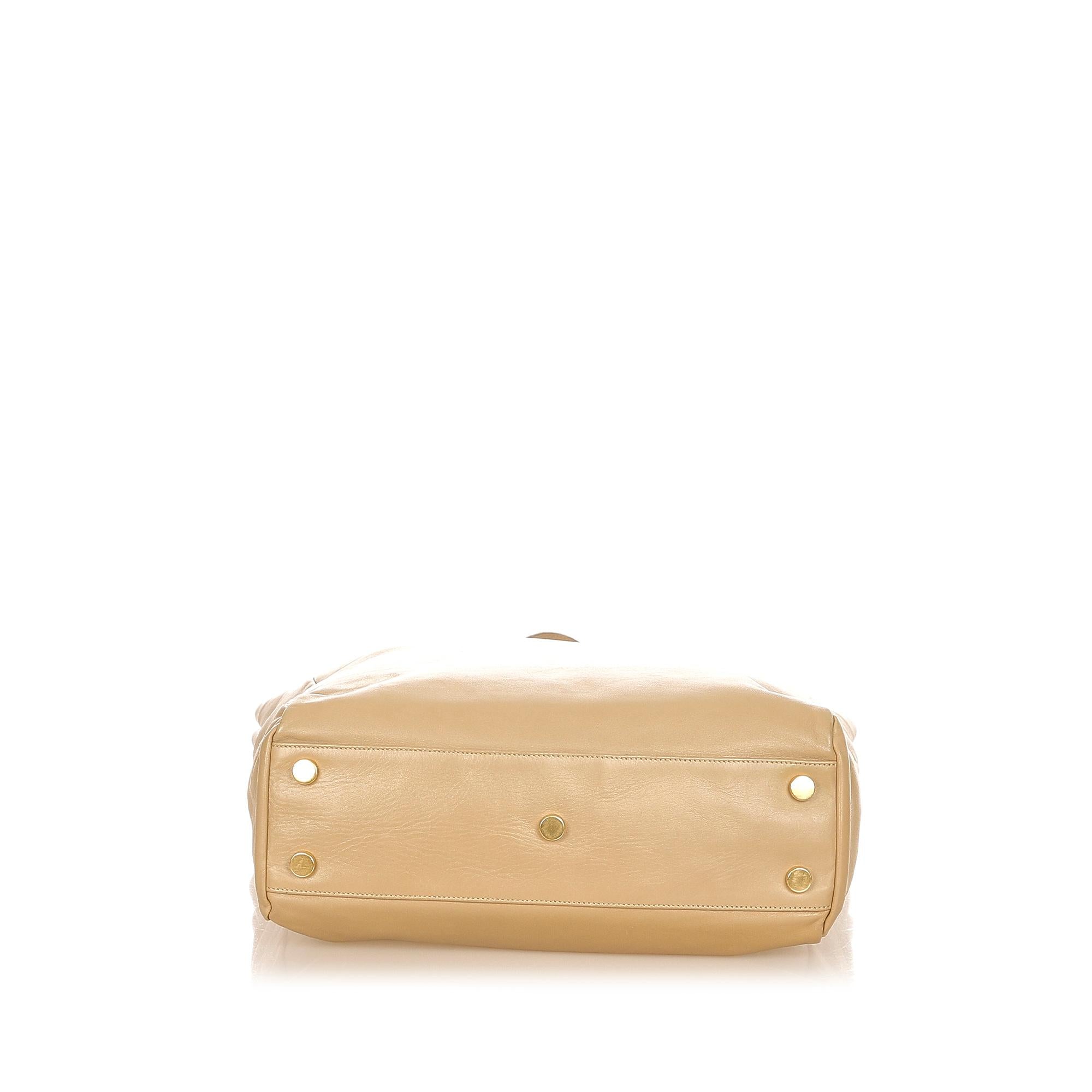 Saint Laurent Leather Tote Bag (SHG-31511)