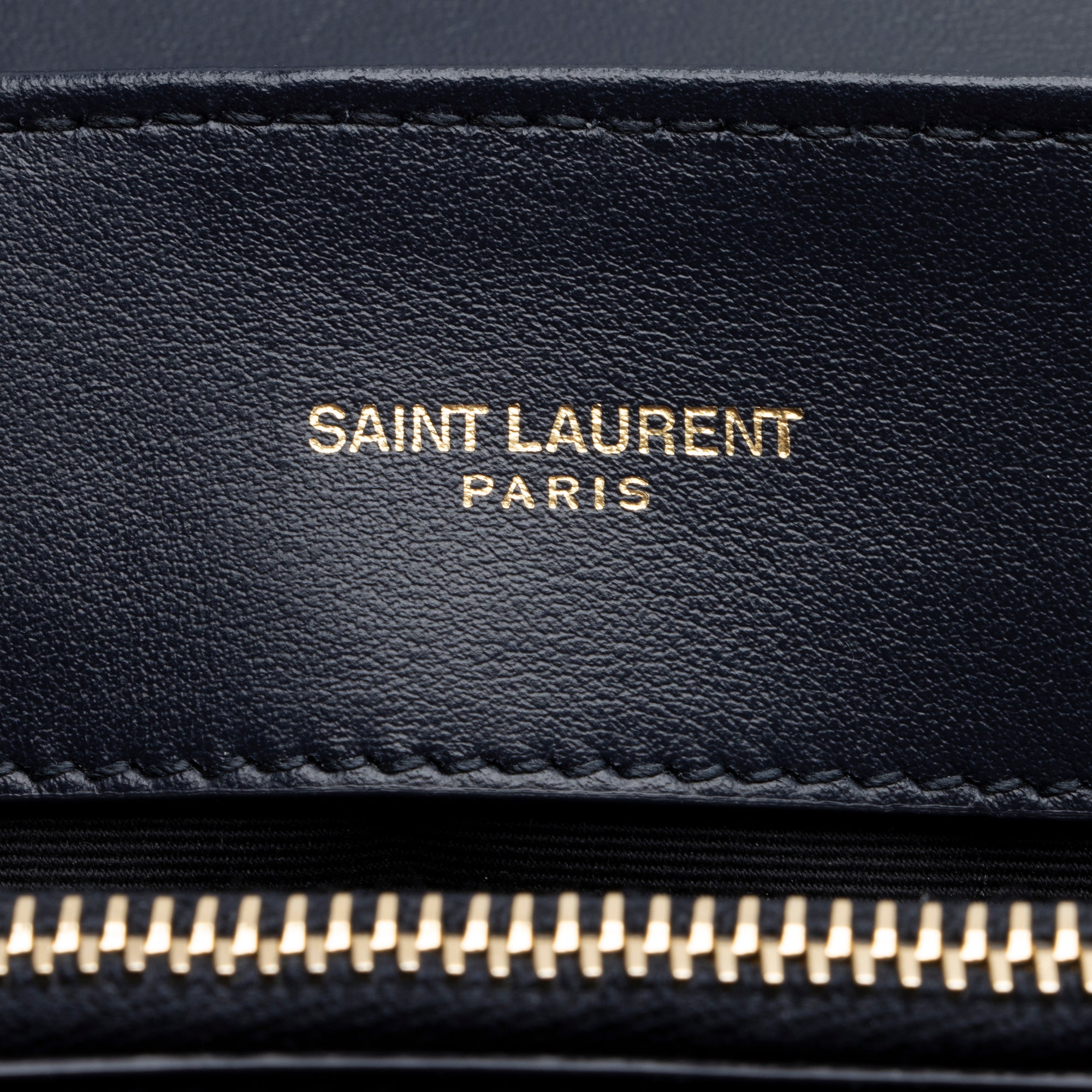 Saint Laurent Matelasse Calfskin Monogram LouLou Chain Small Crossbody Bag (SHF-HY4rvs)