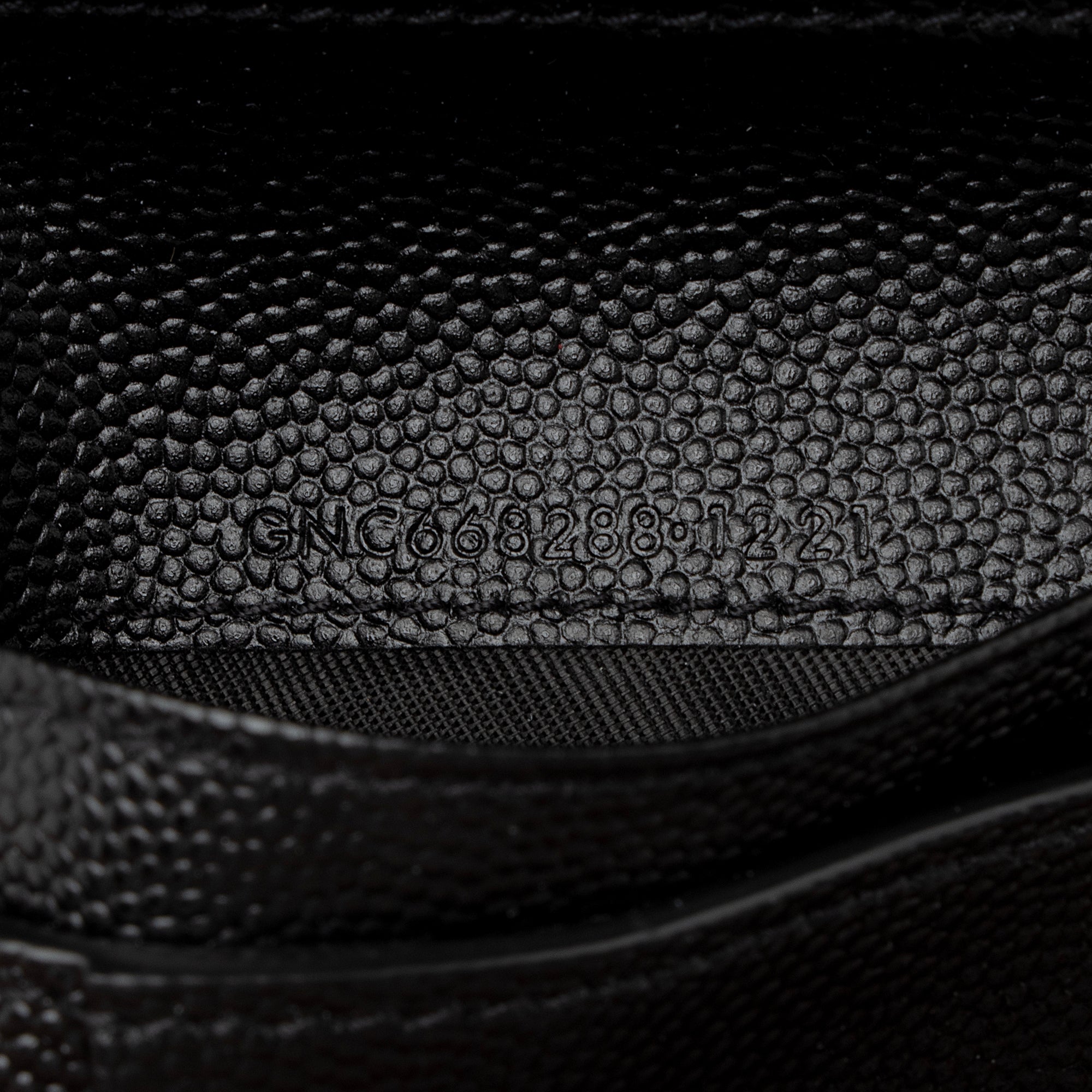 Saint Laurent Matelasse Grain de Poudre Monogram Compact Zip Around Wallet (SHF-C8Sta6)