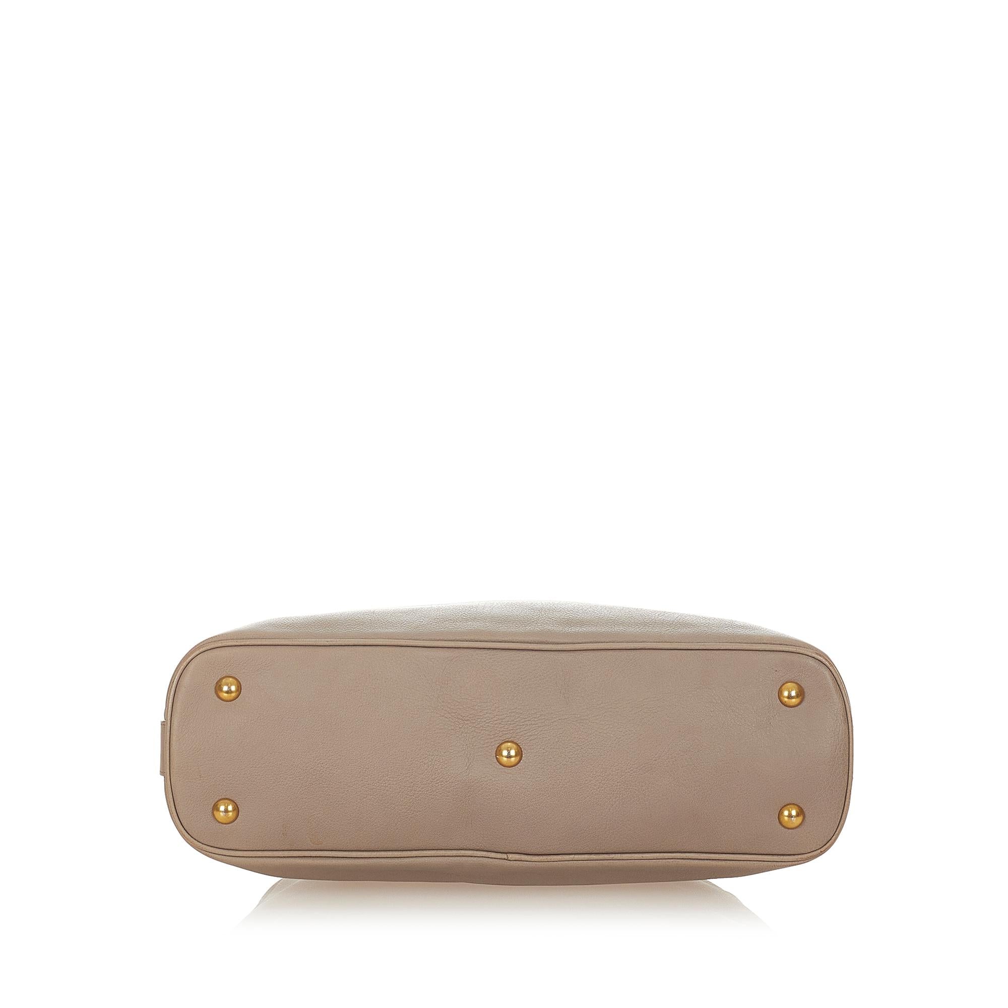 Saint Laurent Muse Leather Handbag (SHG-26553)