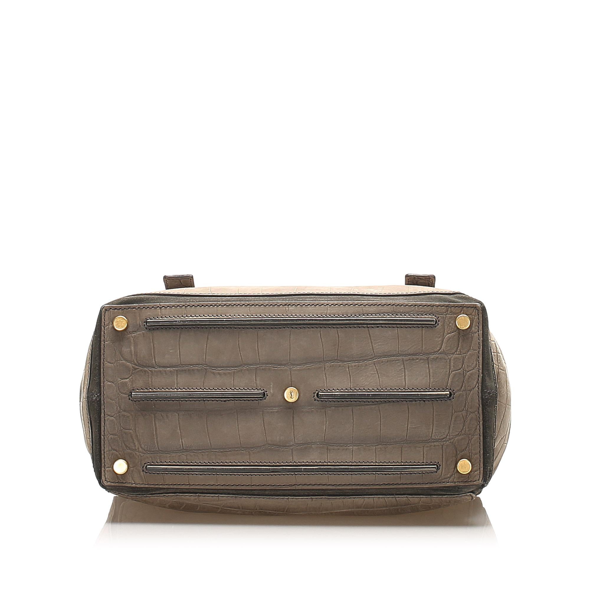 Saint Laurent Muse Two Leather Handbag (SHG-22381)