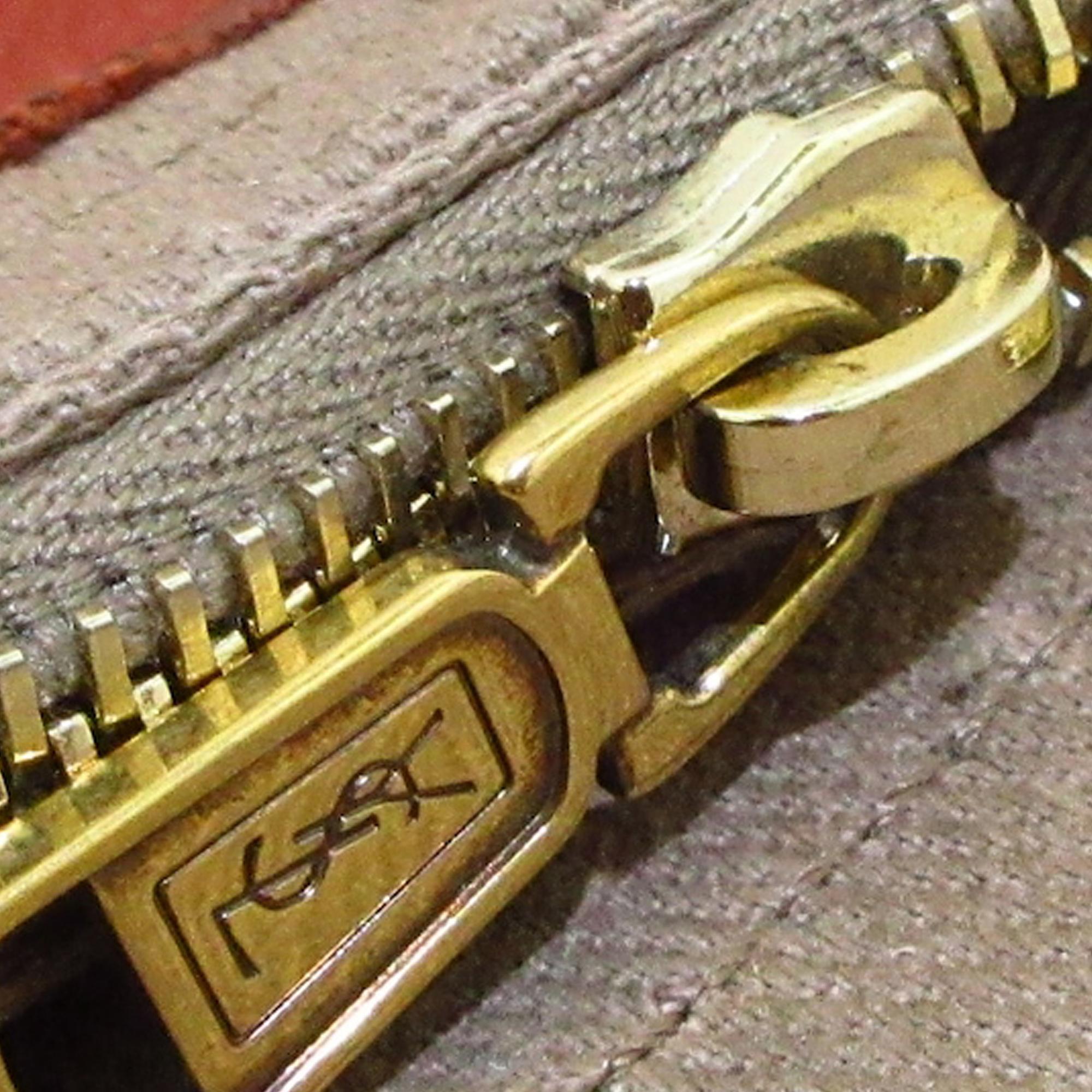 Saint Laurent Muse Two Leather Handbag (SHG-36184)