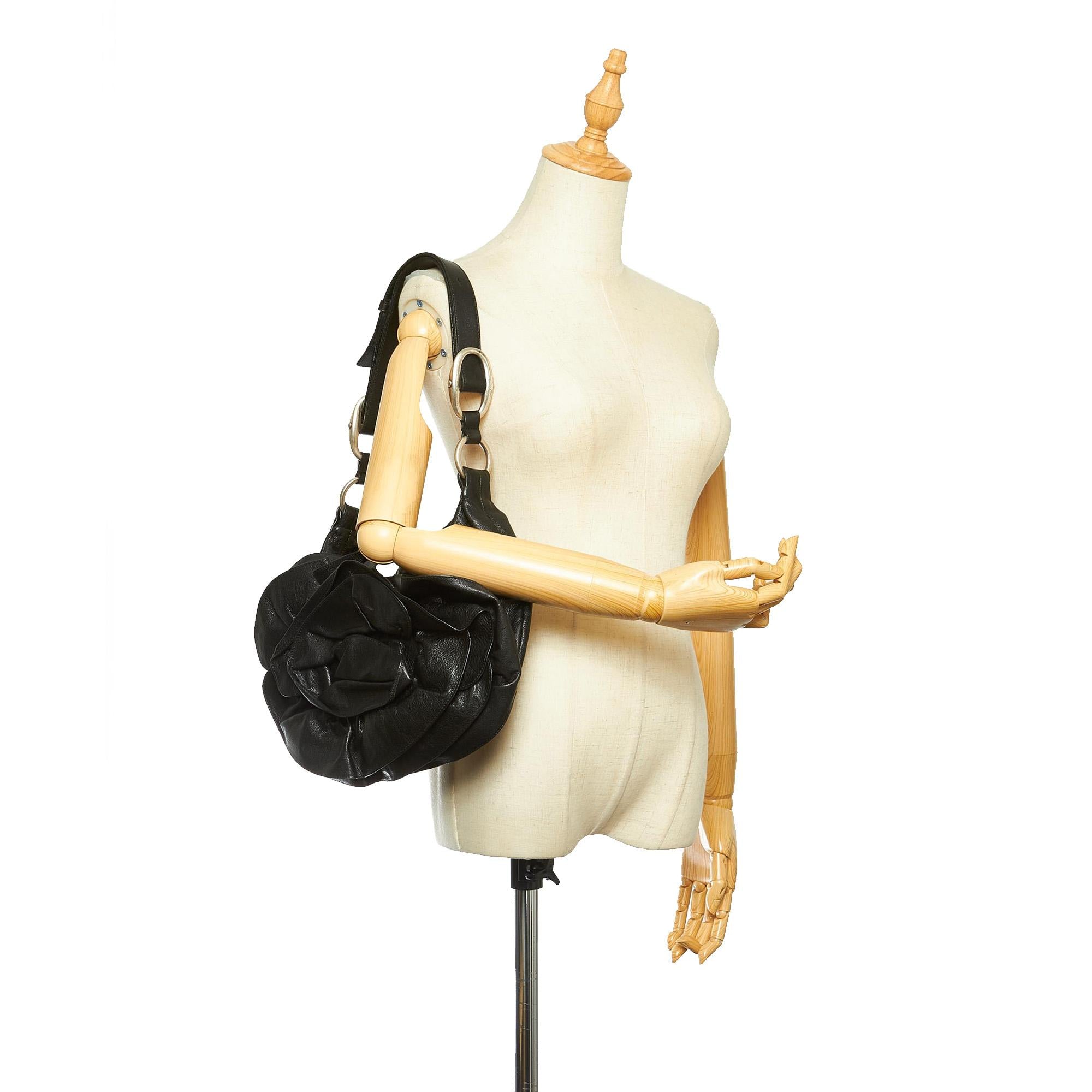 Saint Laurent Nadia Leather Shoulder Bag (SHG-31519)