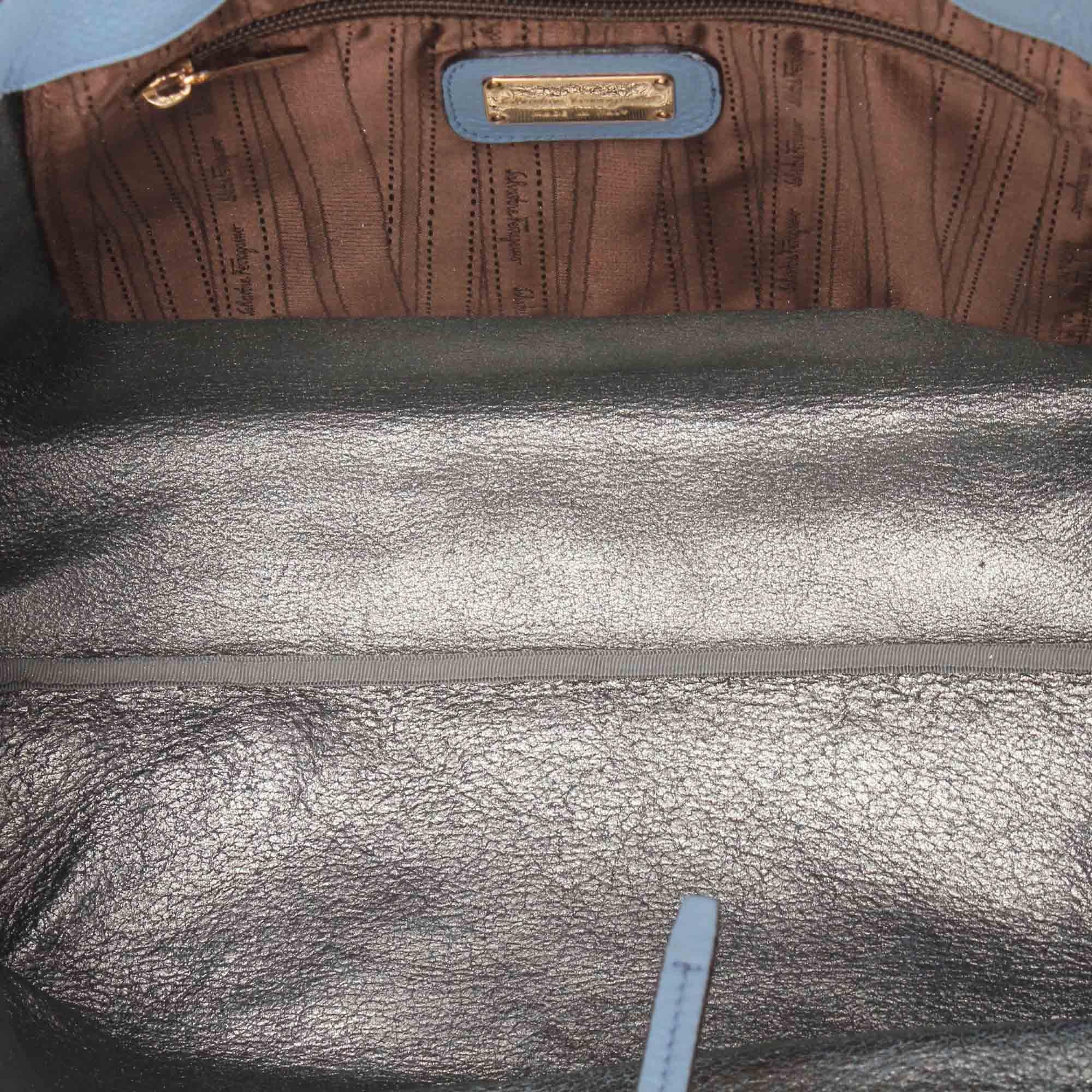 Salvatore Ferragamo Leather Bice Tote (SHG-12641)