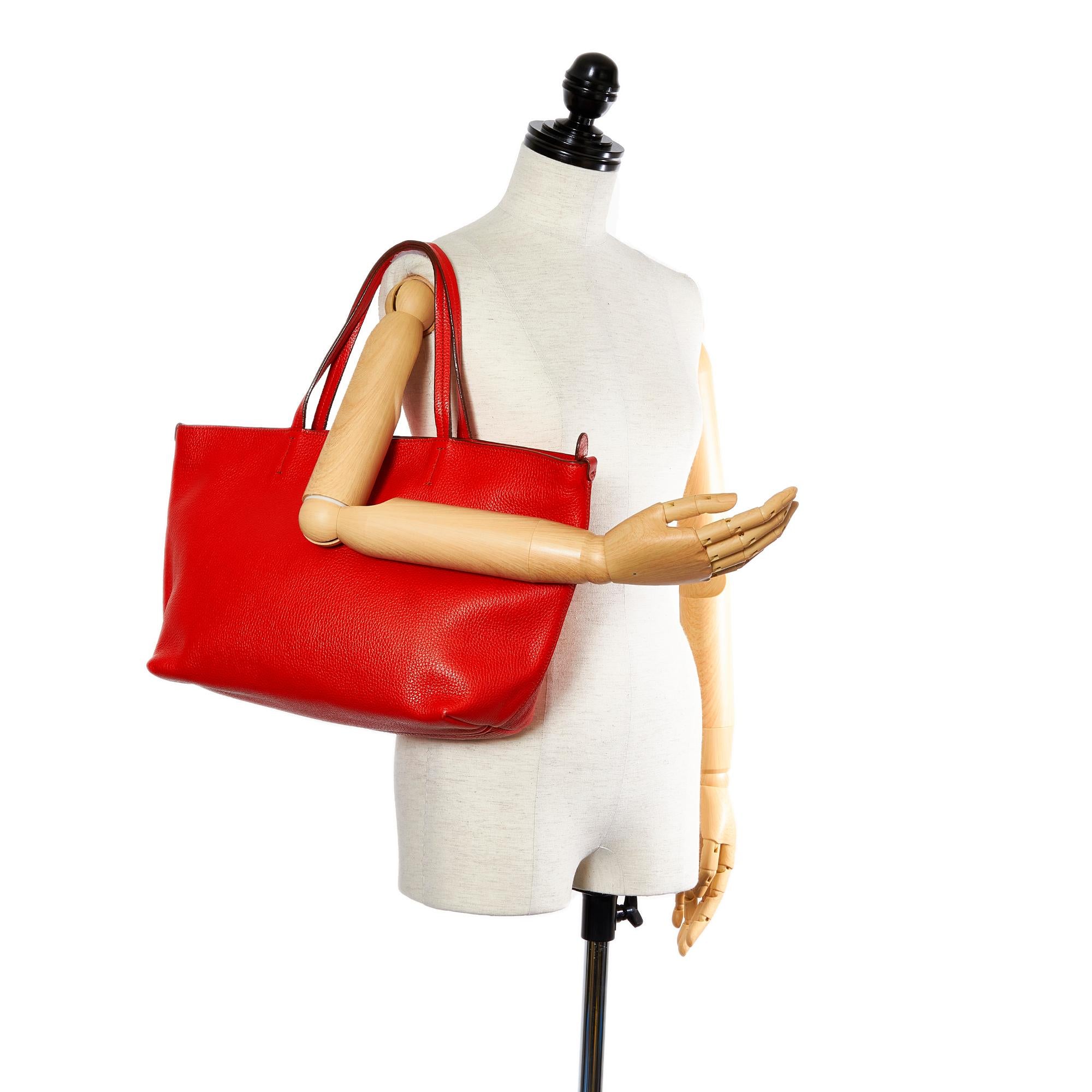 Salvatore Ferragamo Bice Leather Tote Bag (SHG-23825)