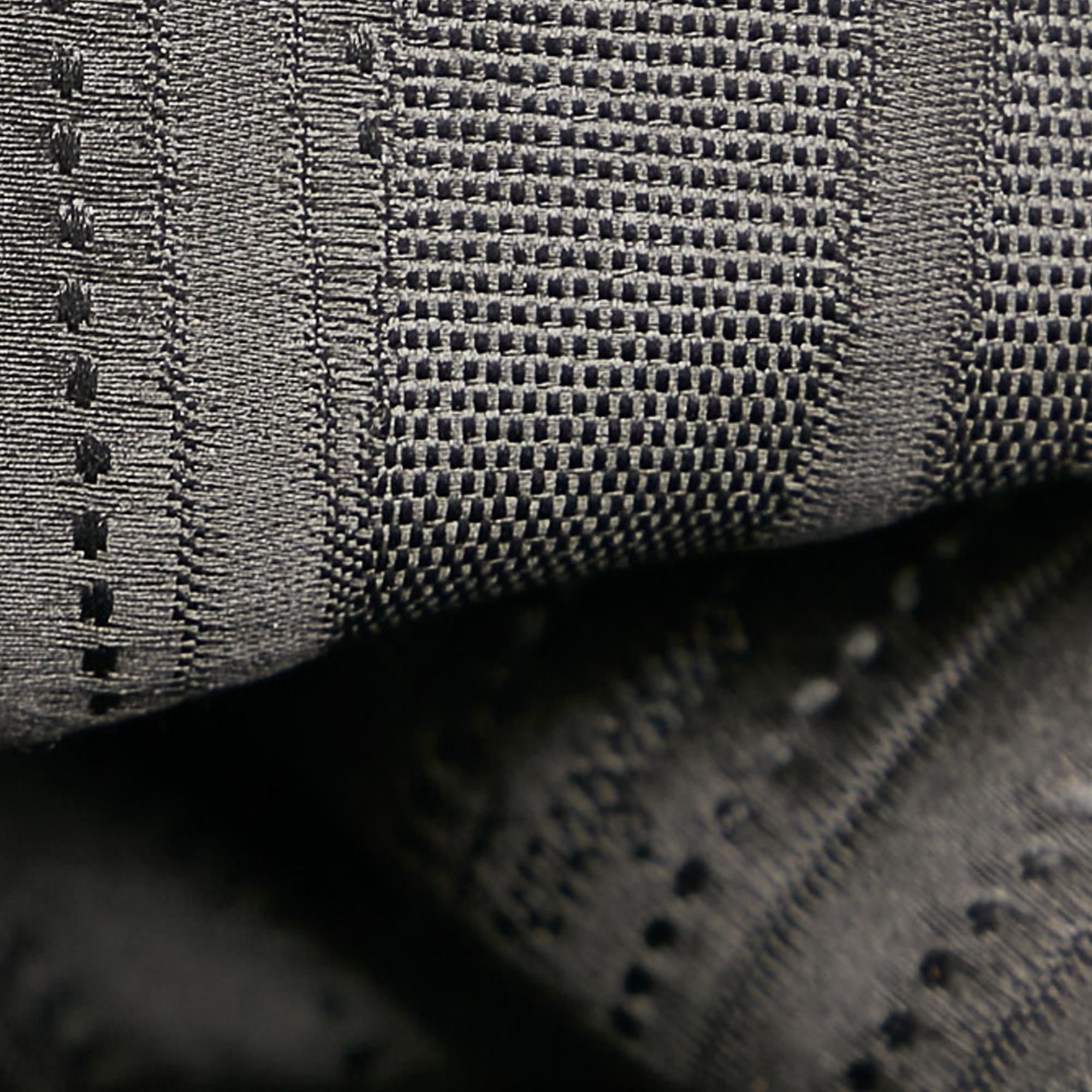 Salvatore Ferragamo Gancini Leather Handbag (SHG-26951)