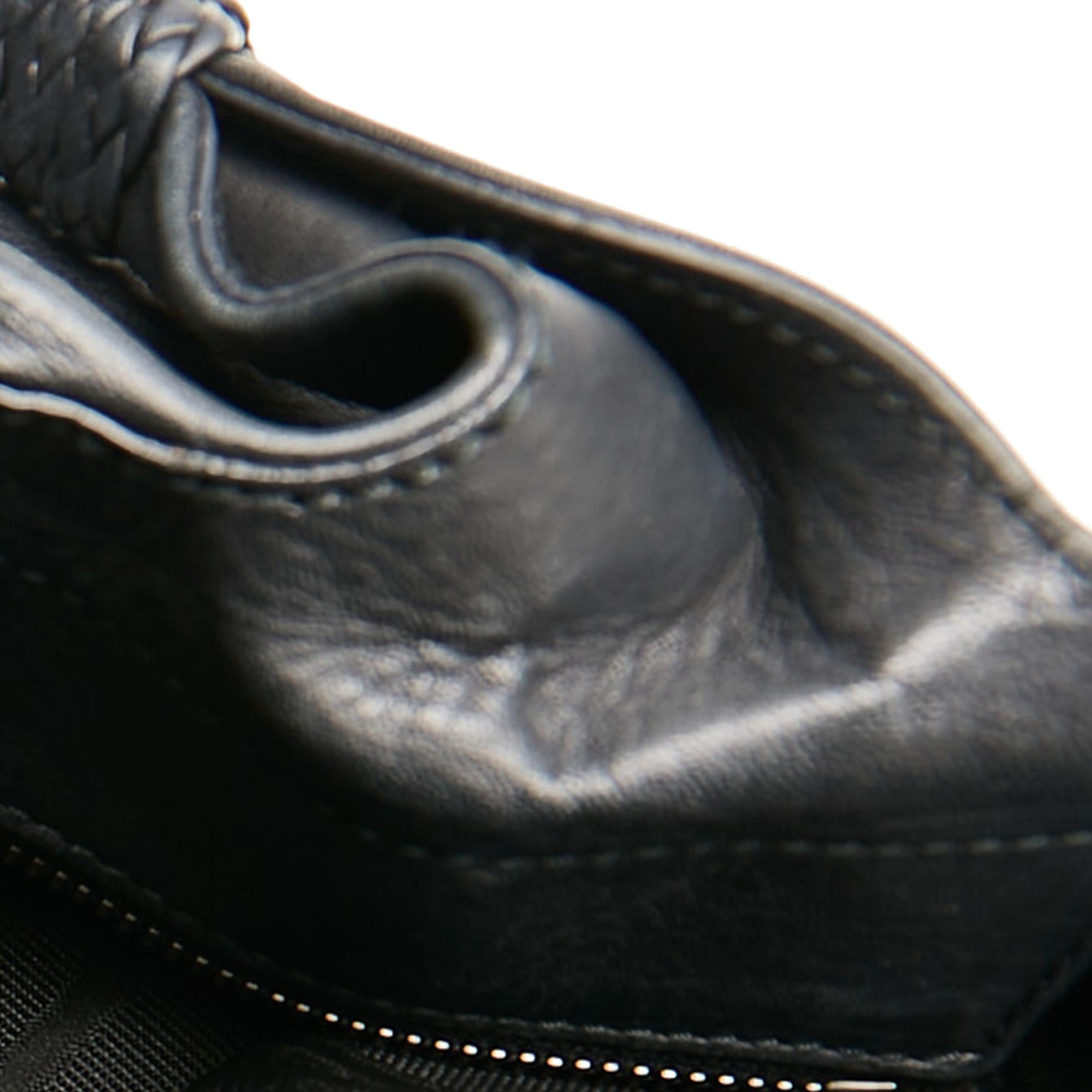 Salvatore Ferragamo Gancini Leather Handbag (SHG-26951)