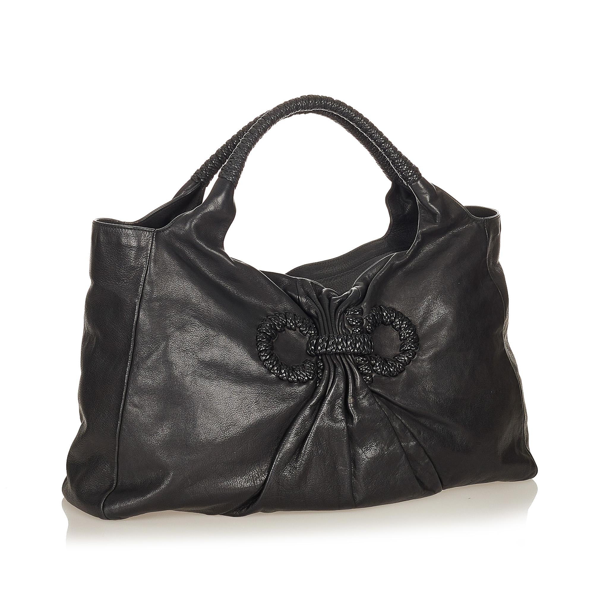 Salvatore Ferragamo Gancini Leather Handbag (SHG-26951)