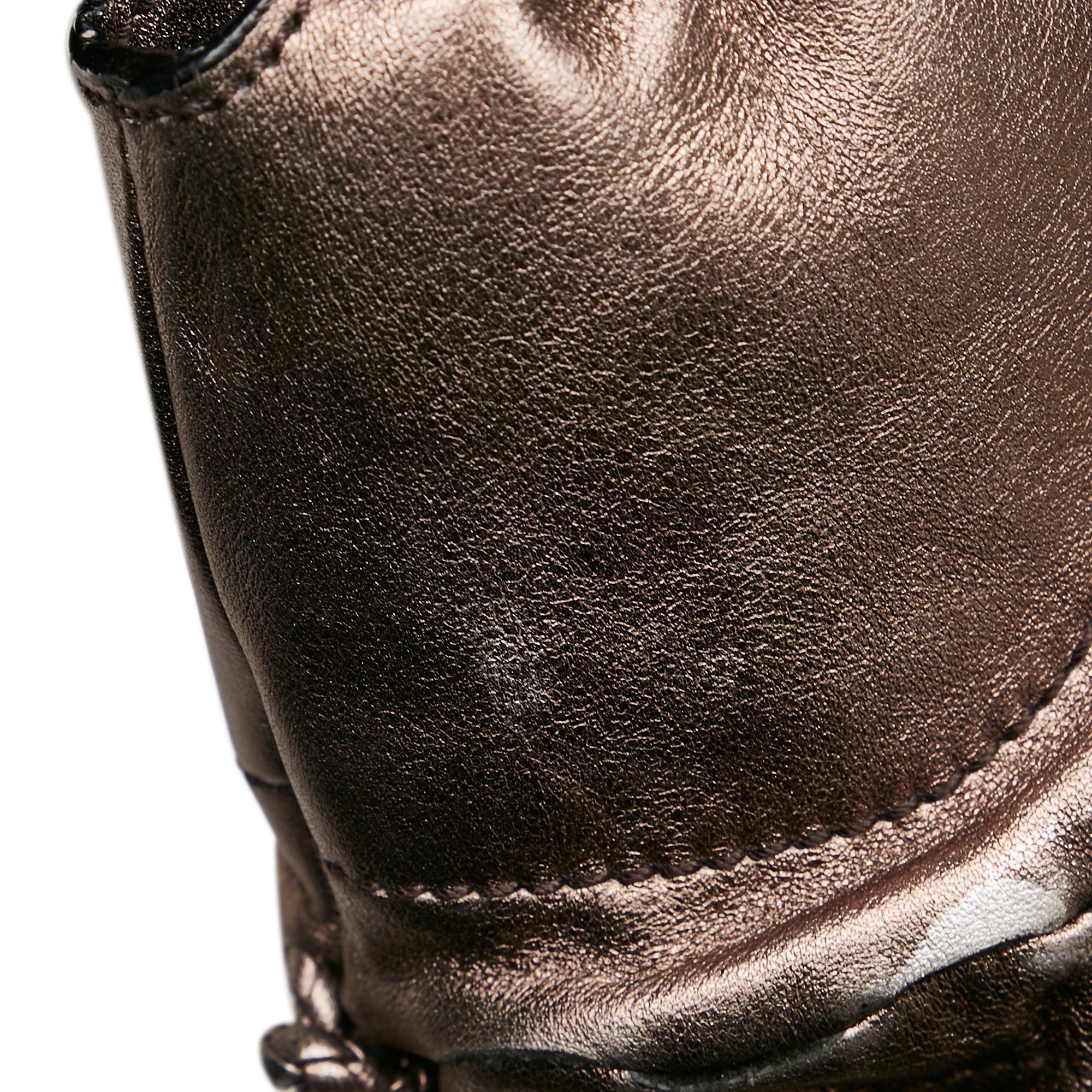 Salvatore Ferragamo Gancini Leather Handbag (SHG-34829)