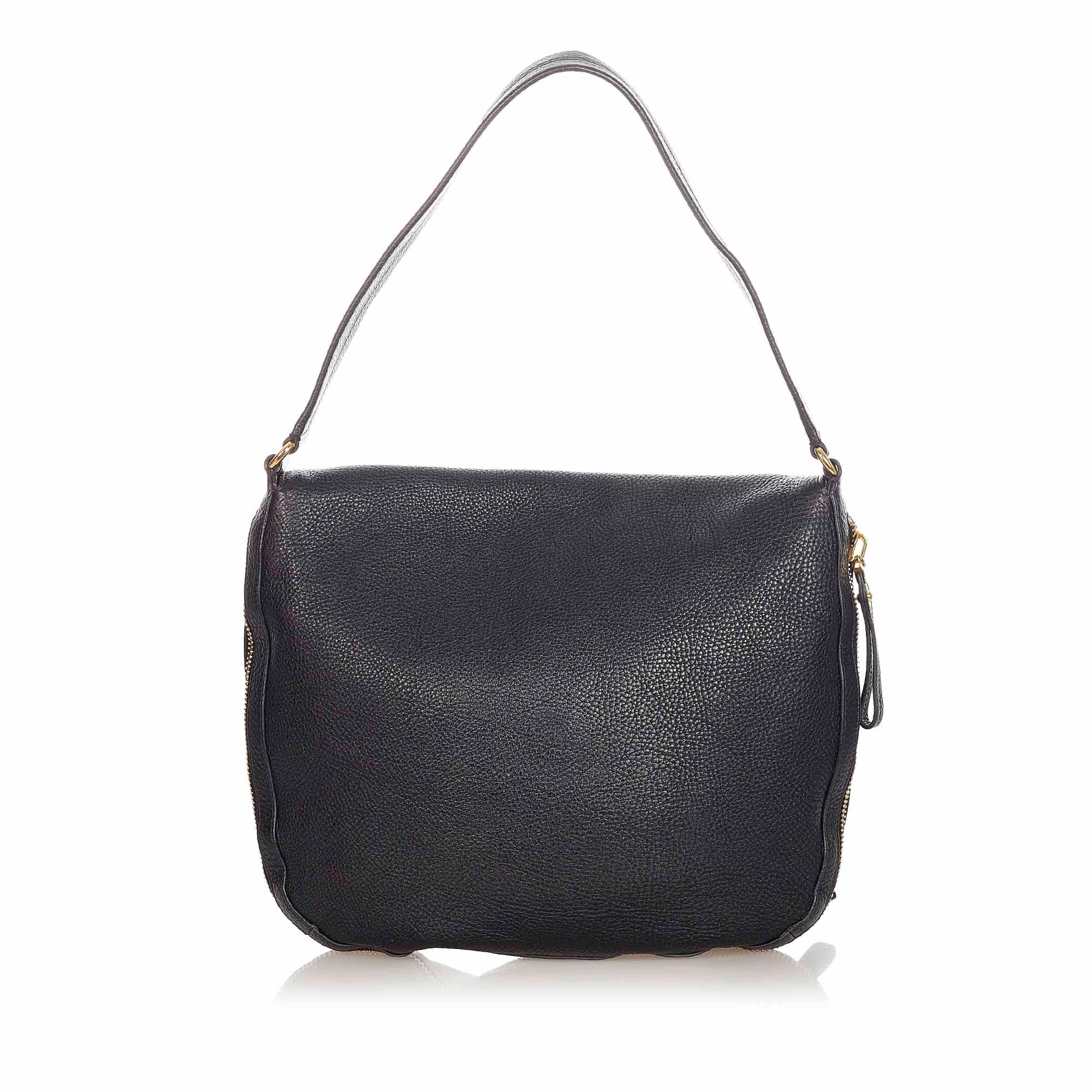 Salvatore Ferragamo Gancini Leather Shoulder Bag (SHG-31542)
