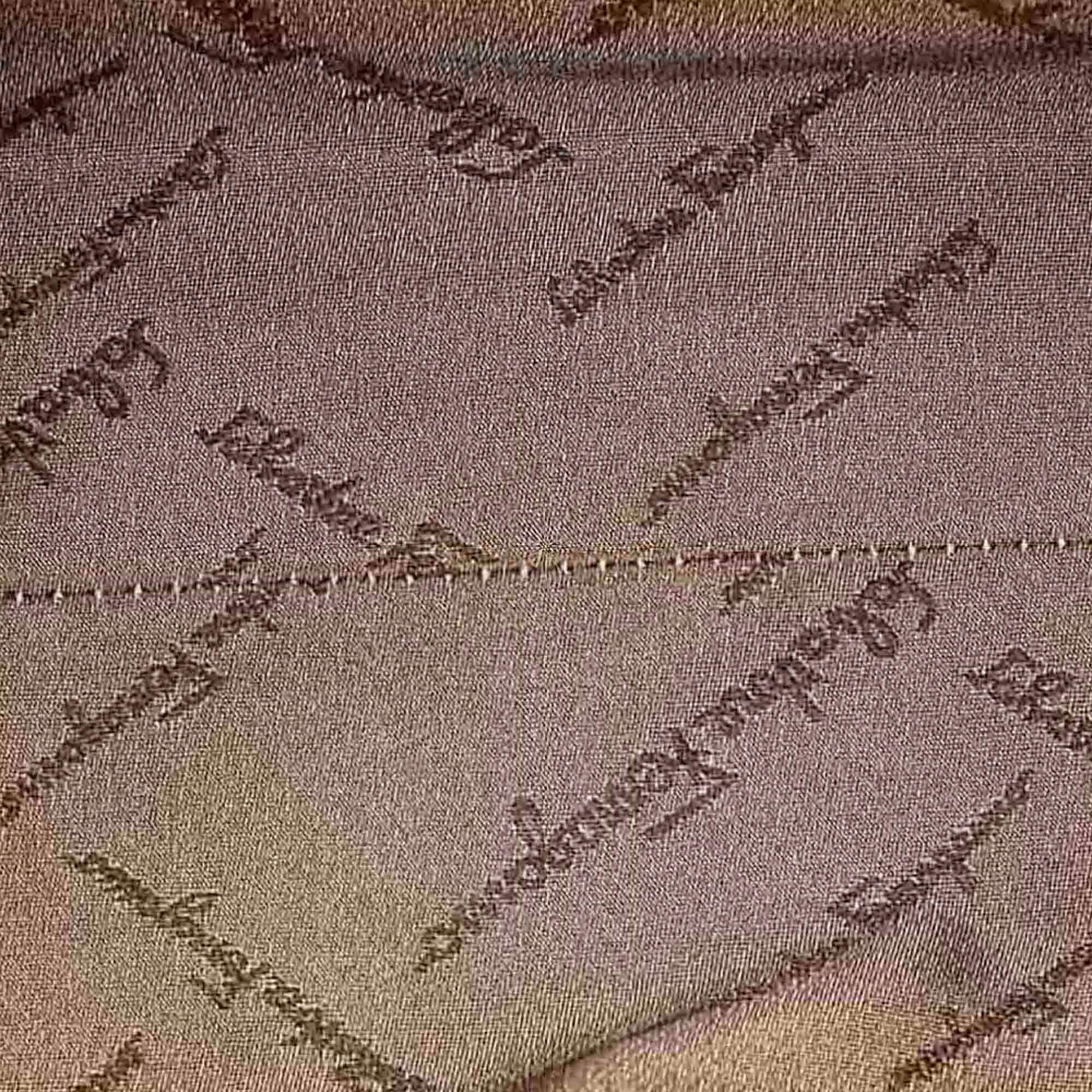 Salvatore Ferragamo Gancini Leather Shoulder Bag (SHG-31543)