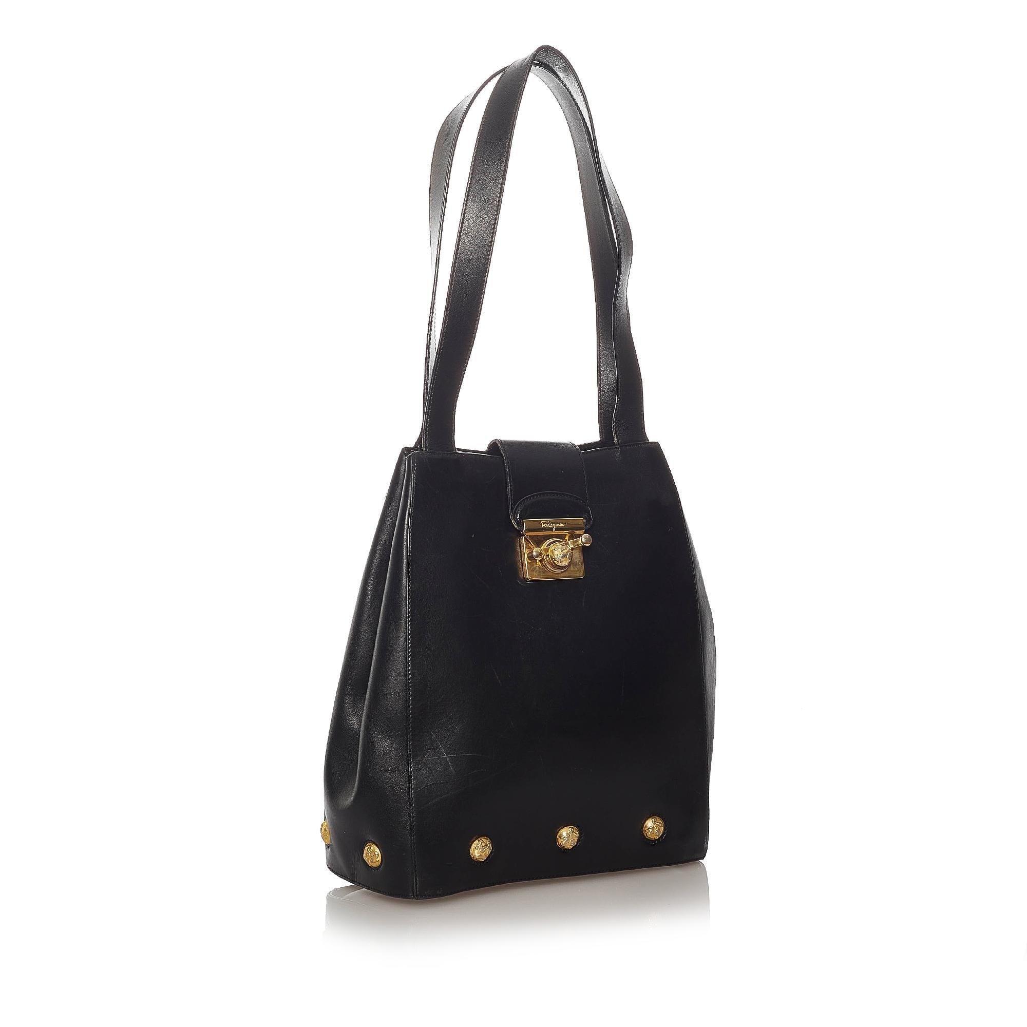 Salvatore Ferragamo Gancini Leather Shoulder Bag (SHG-27844)