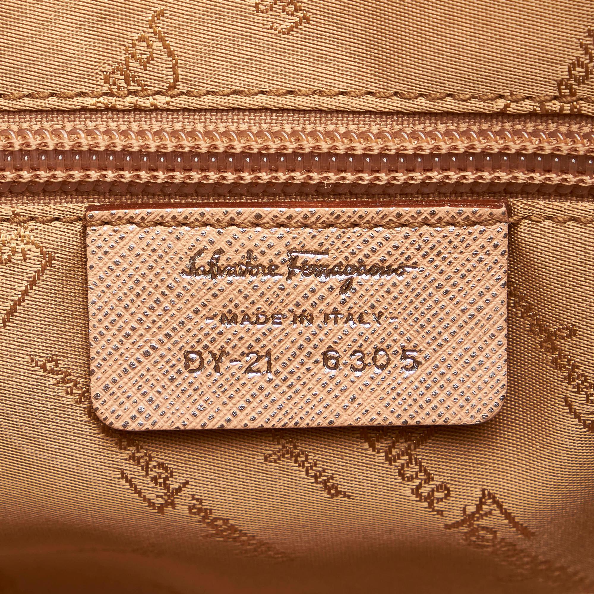 Salvatore Ferragamo Gancini Leather Tote Bag (SHG-32845)