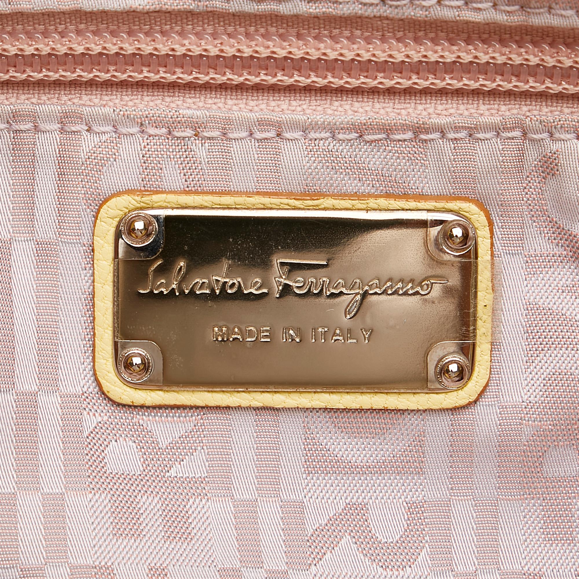 Salvatore Ferragamo Gancini Marisa (SHG-35252)
