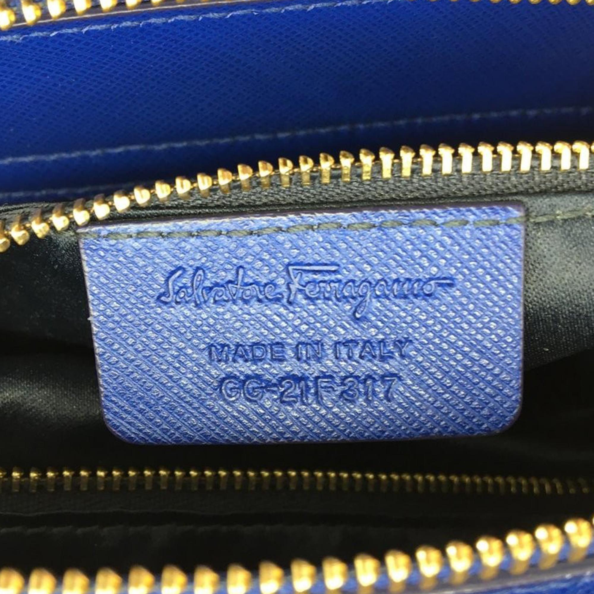 Salvatore Ferragamo Gancini Satchel (SHG-zQtO56)