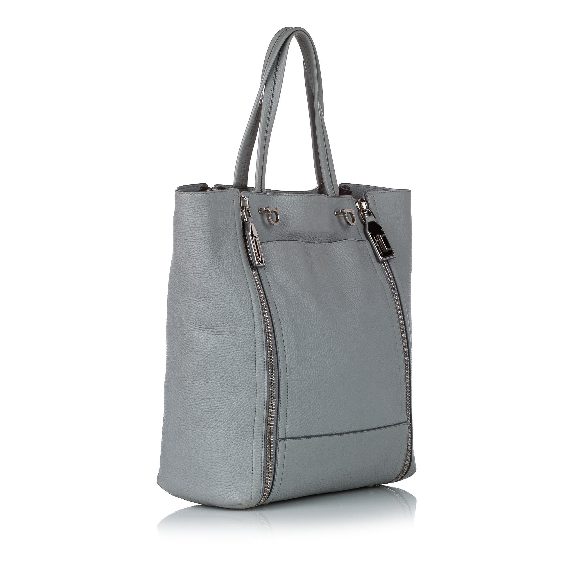 Salvatore Ferragamo Gancini Suzanne Leather Tote Bag (SHG-29287)