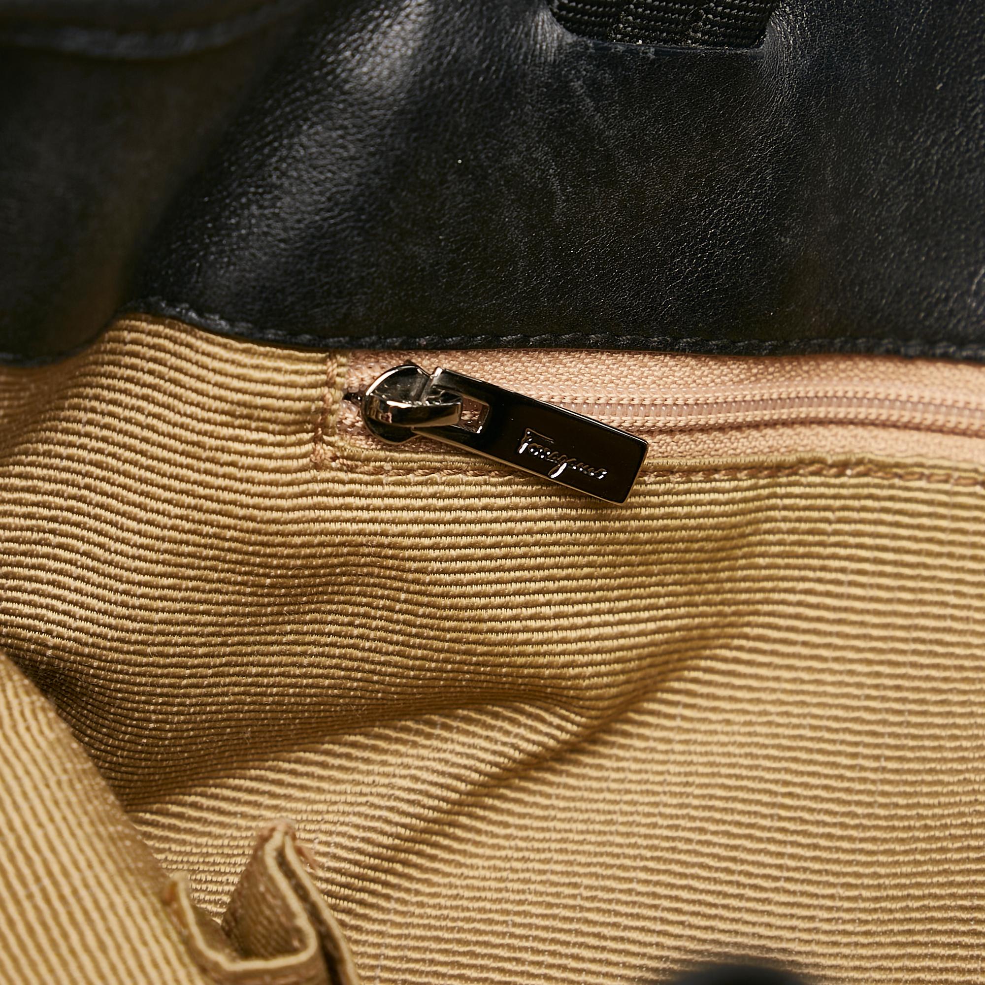 Salvatore Ferragamo Gancini Tote Bag (SHG-35023)