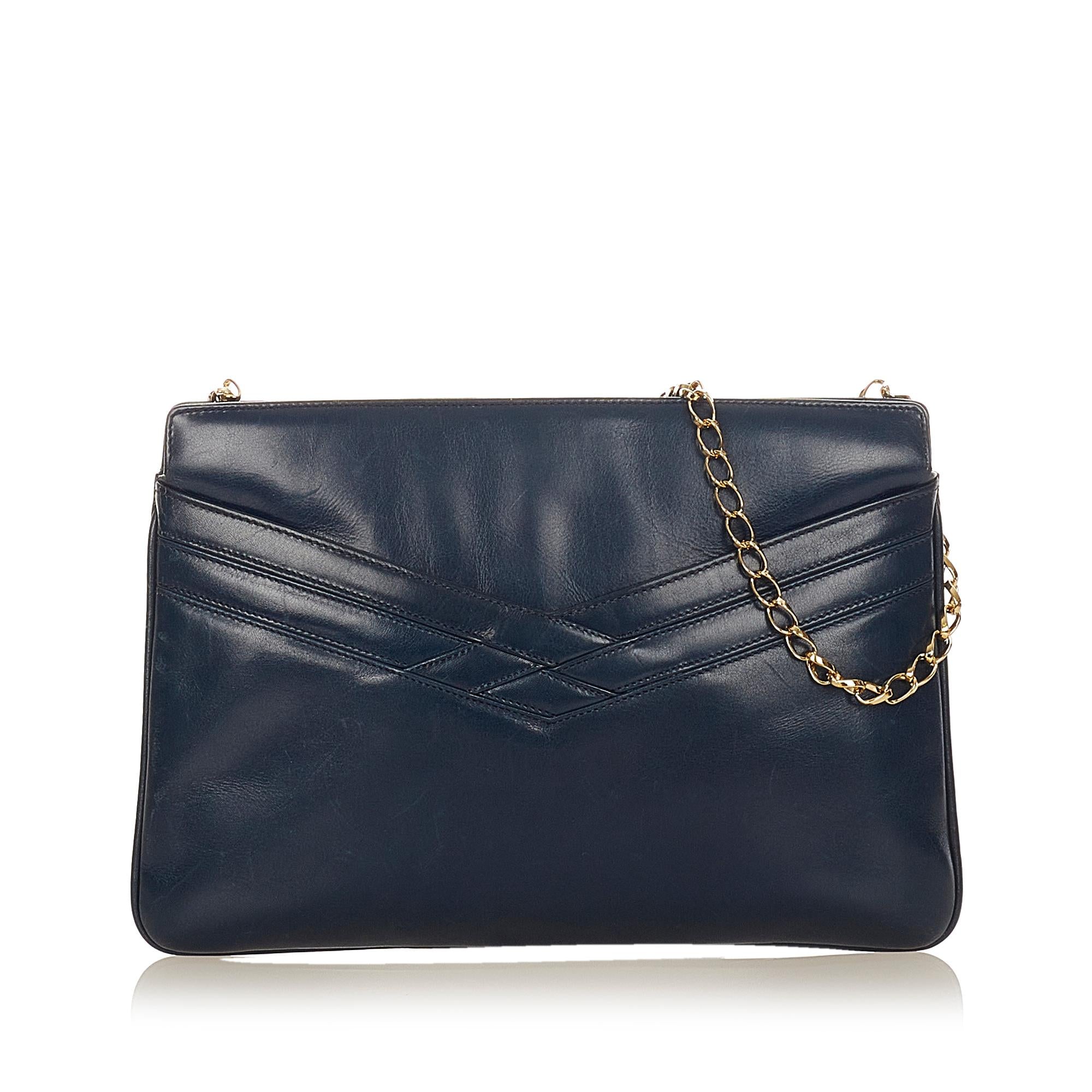 Salvatore Ferragamo Leather Crossbody Bag (SHG-25526)