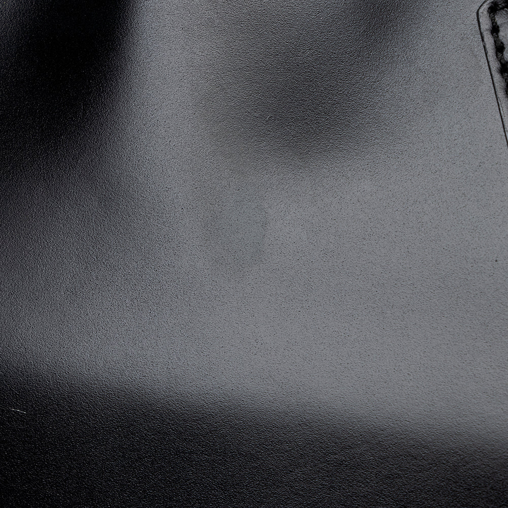 Salvatore Ferragamo Leather Gancini Medium Shoulder Bag (SHF-18271)