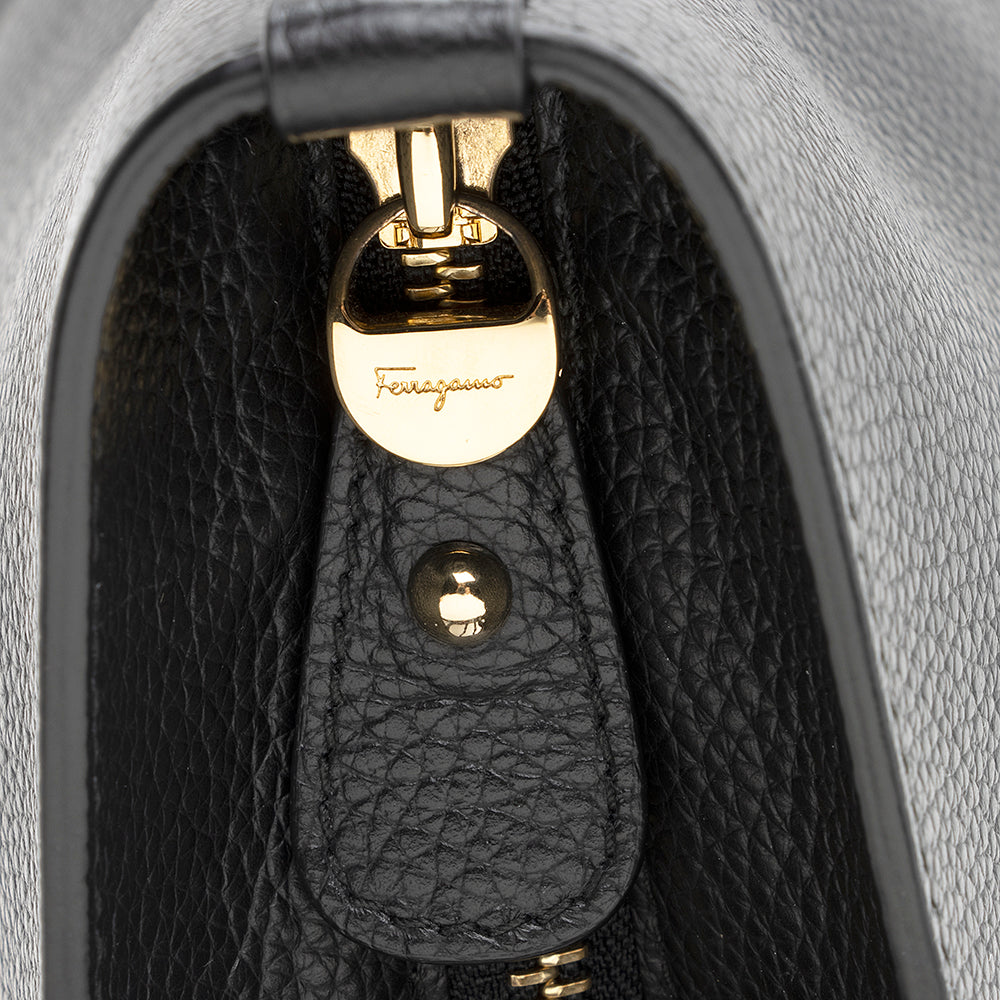 Salvatore Ferragamo Leather Gavina Small Tote (SHF-20398)
