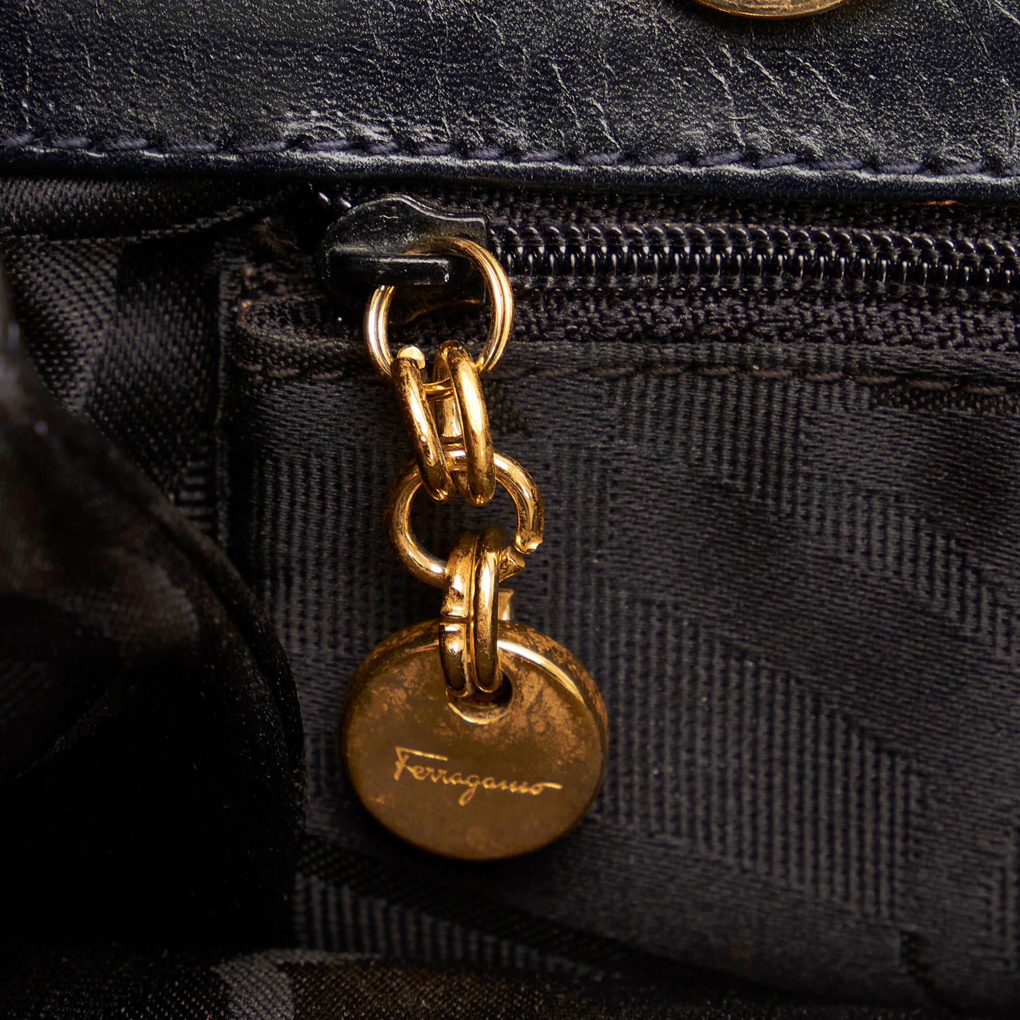 Salvatore Ferragamo Leather Shoulder Bag (SHG-29661)