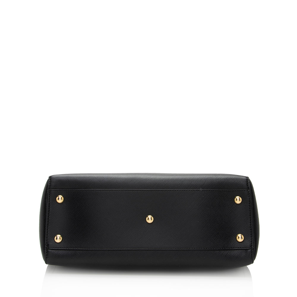 Salvatore Ferragamo Leather Vera Chain Tote (SHF-21123)