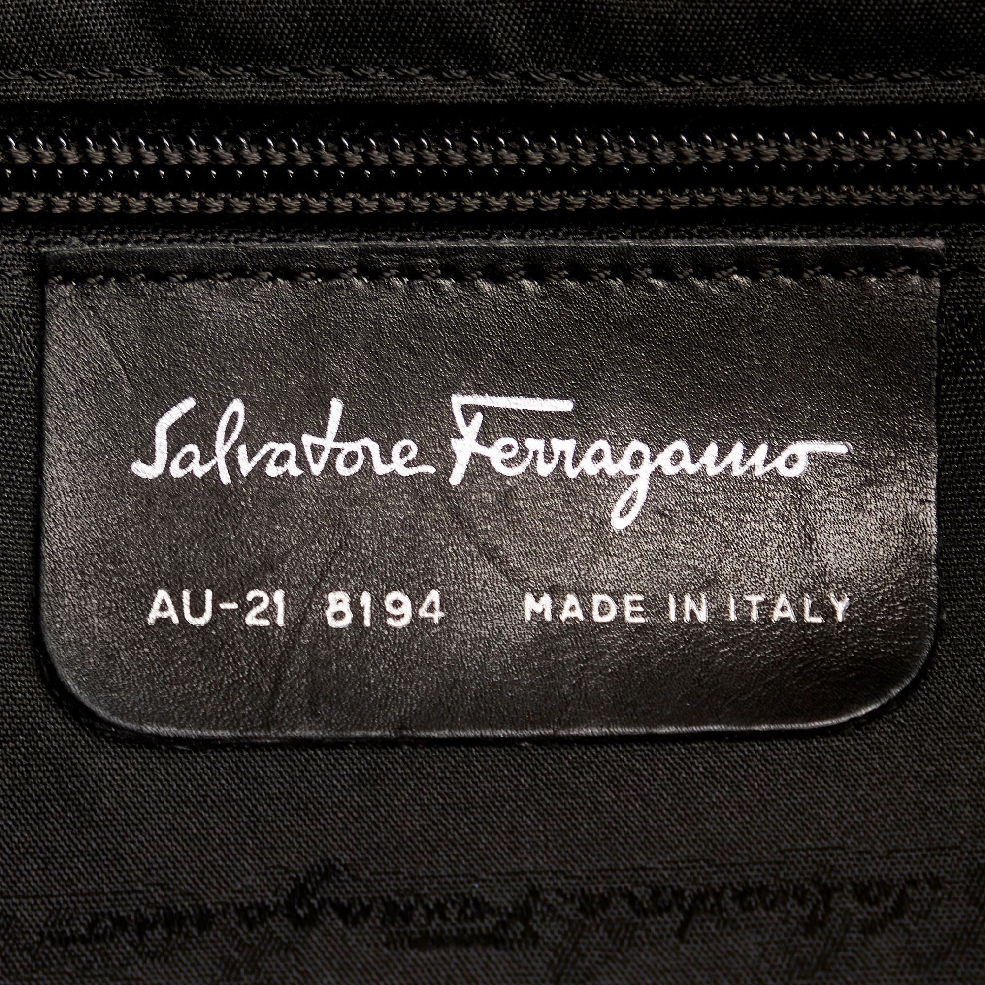 Salvatore Ferragamo Nylon Shoulder Bag (SHG-25387)