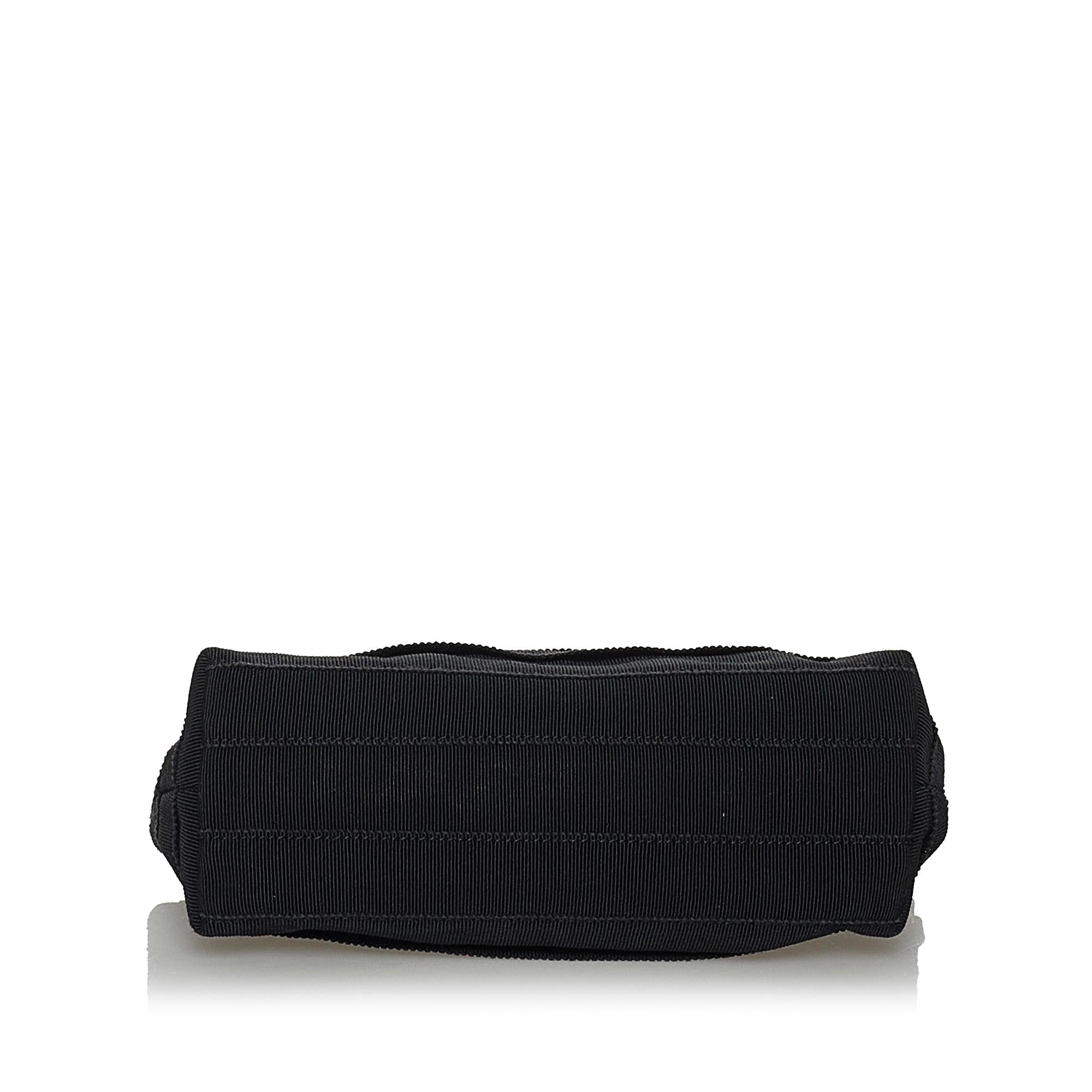 Salvatore Ferragamo Tiered Grosgrain Chain Shoulder Bag (SHG-28277)