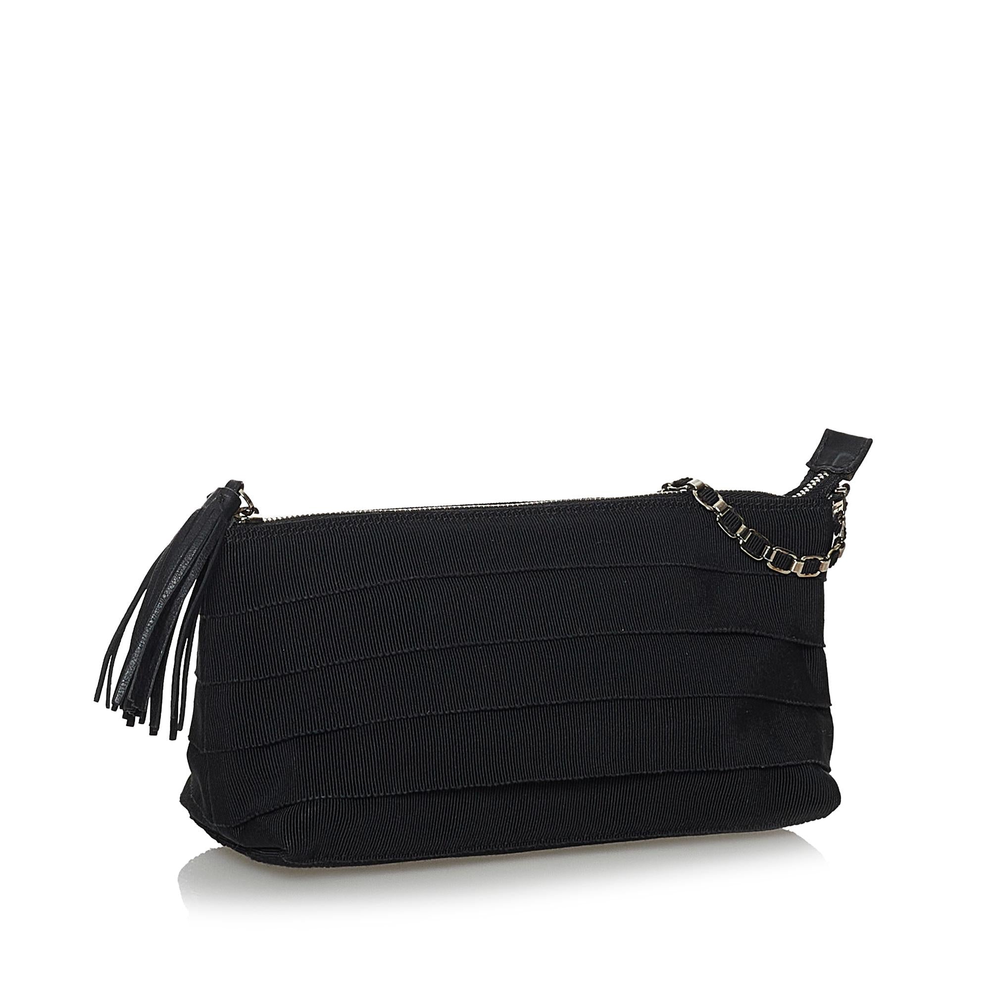 Salvatore Ferragamo Tiered Grosgrain Chain Shoulder Bag (SHG-28277)