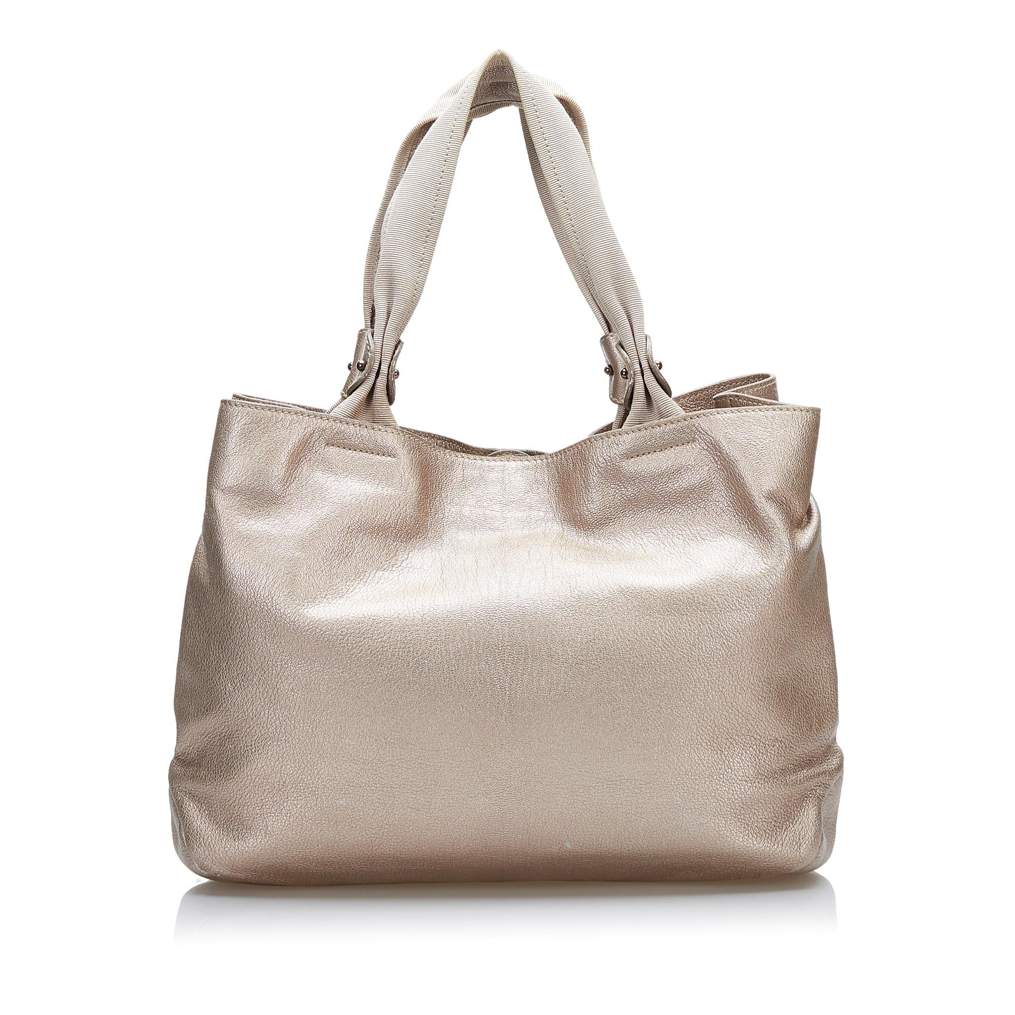 Salvatore Ferragamo Vara Bow Tote Bag (SHG-36429)