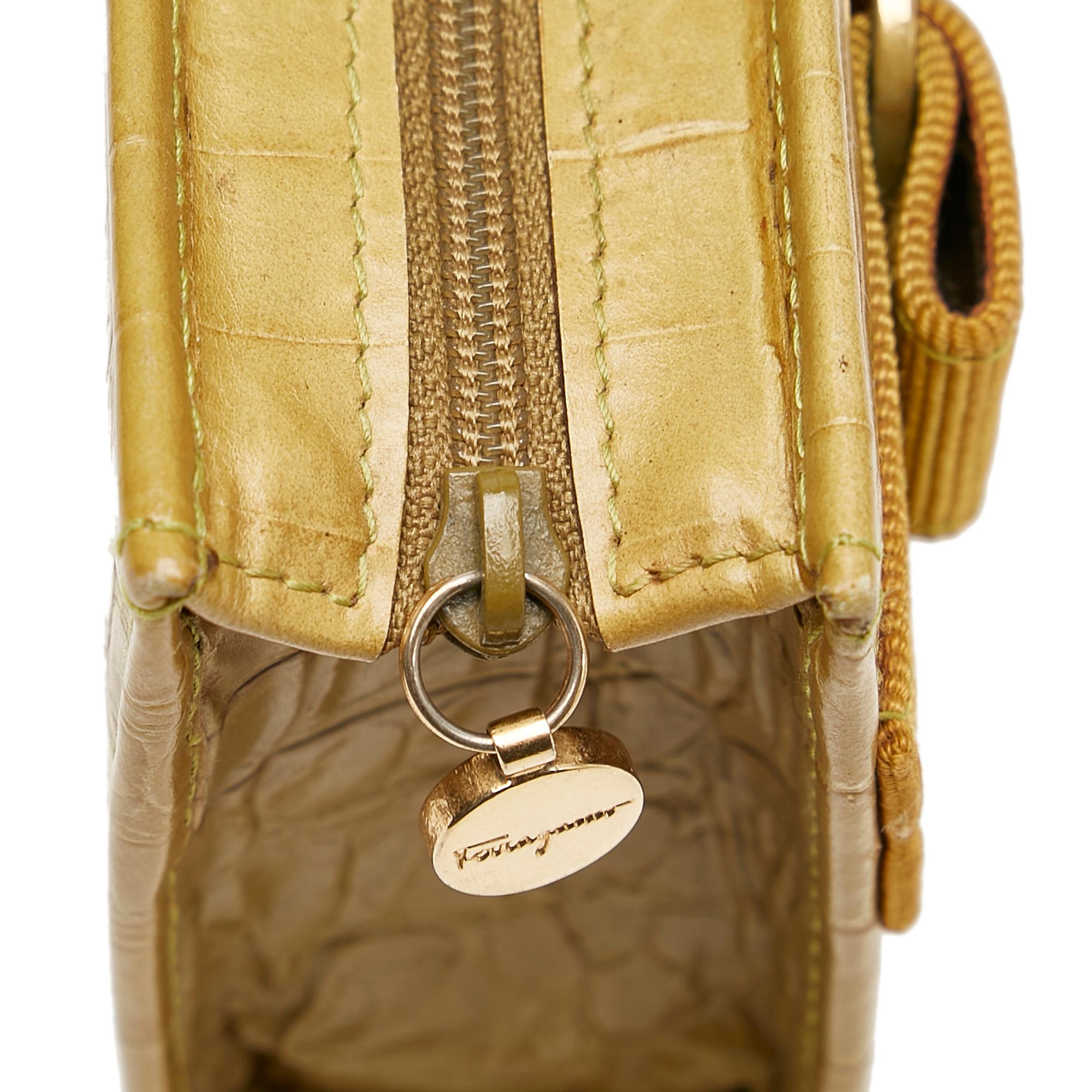 Salvatore Ferragamo Vara Leather Coin Pouch (SHG-27816)