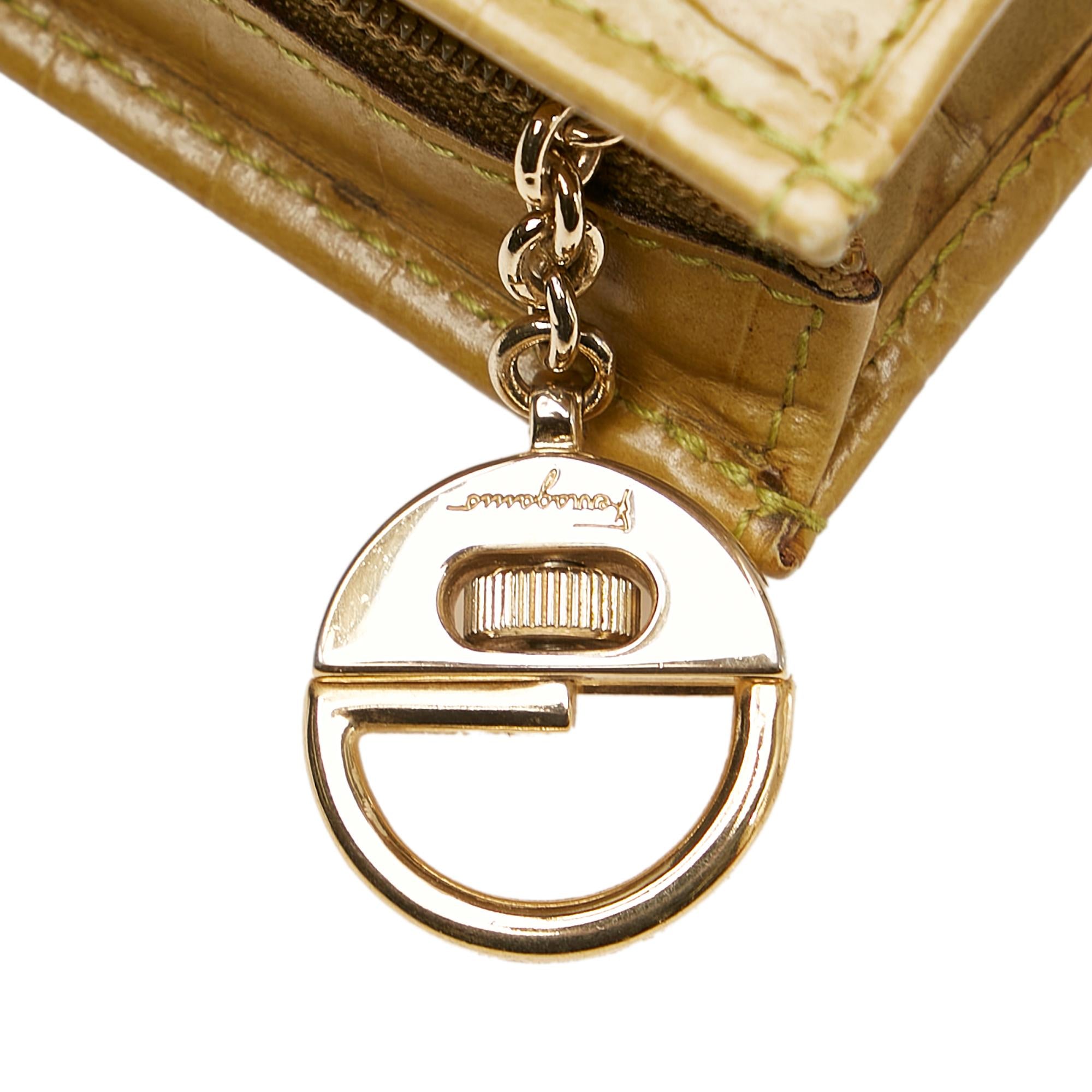 Salvatore Ferragamo Vara Leather Coin Pouch (SHG-27816)