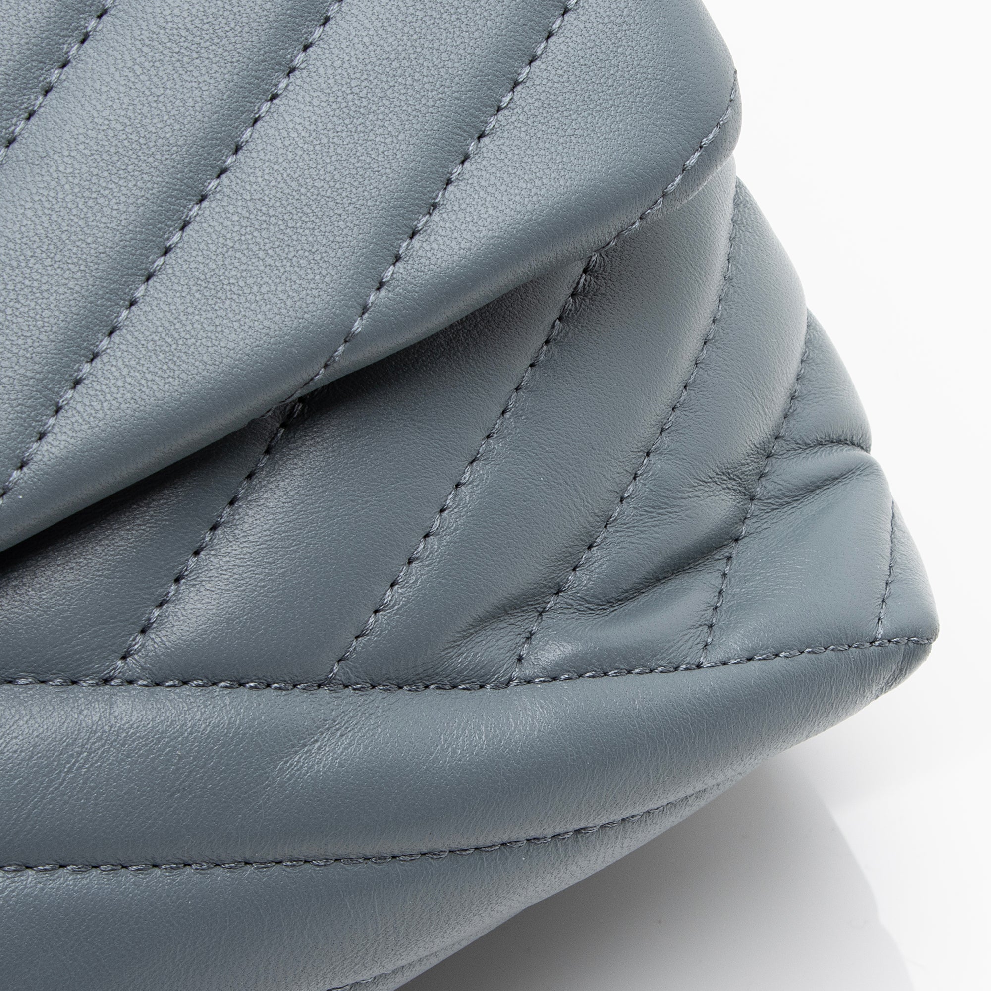 Tory Burch Chevron Leather Kira Large Shoulder Bag (SHF-23116)