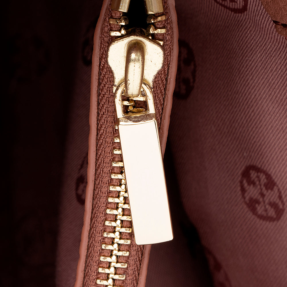 Tory Burch Leather Whipstitch Flap Shoulder Bag (SHF-13493)