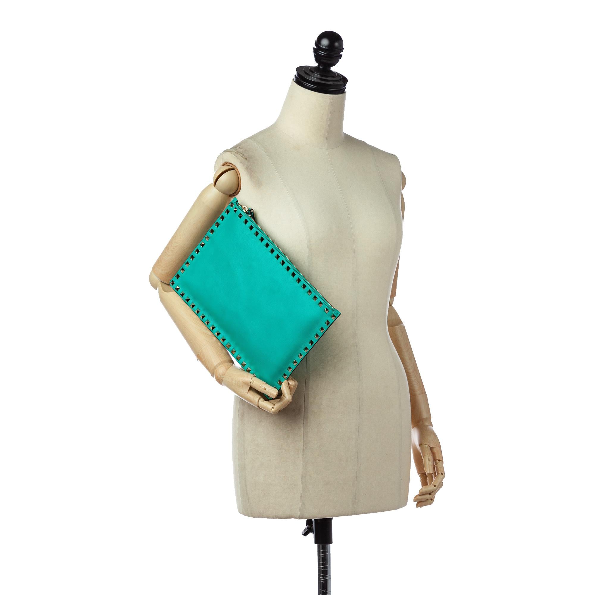 Valentino Rockstud Leather Clutch Bag (SHG-27022)