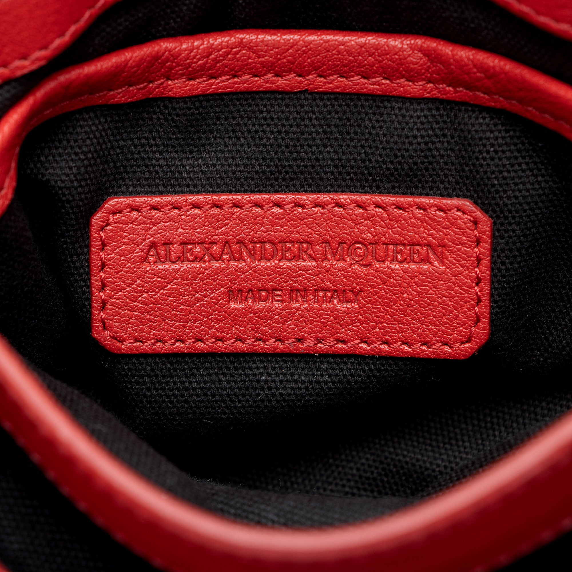 Alexander McQueen Leather Crystal Twin Skull Flap Shoulder Bag (SHF-uXSFgg)